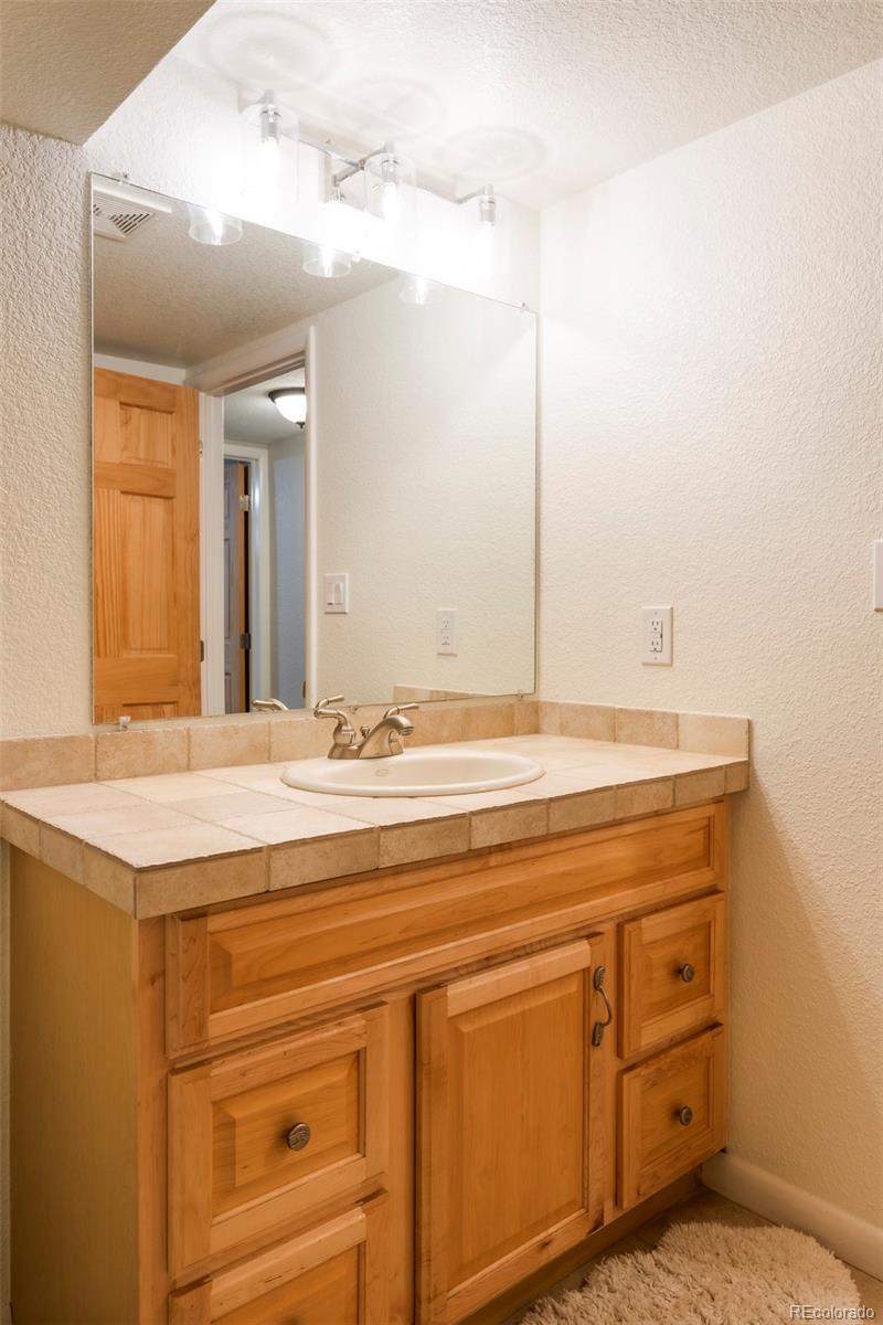 MLS Image #20 for 1055 s clayton way,denver, Colorado