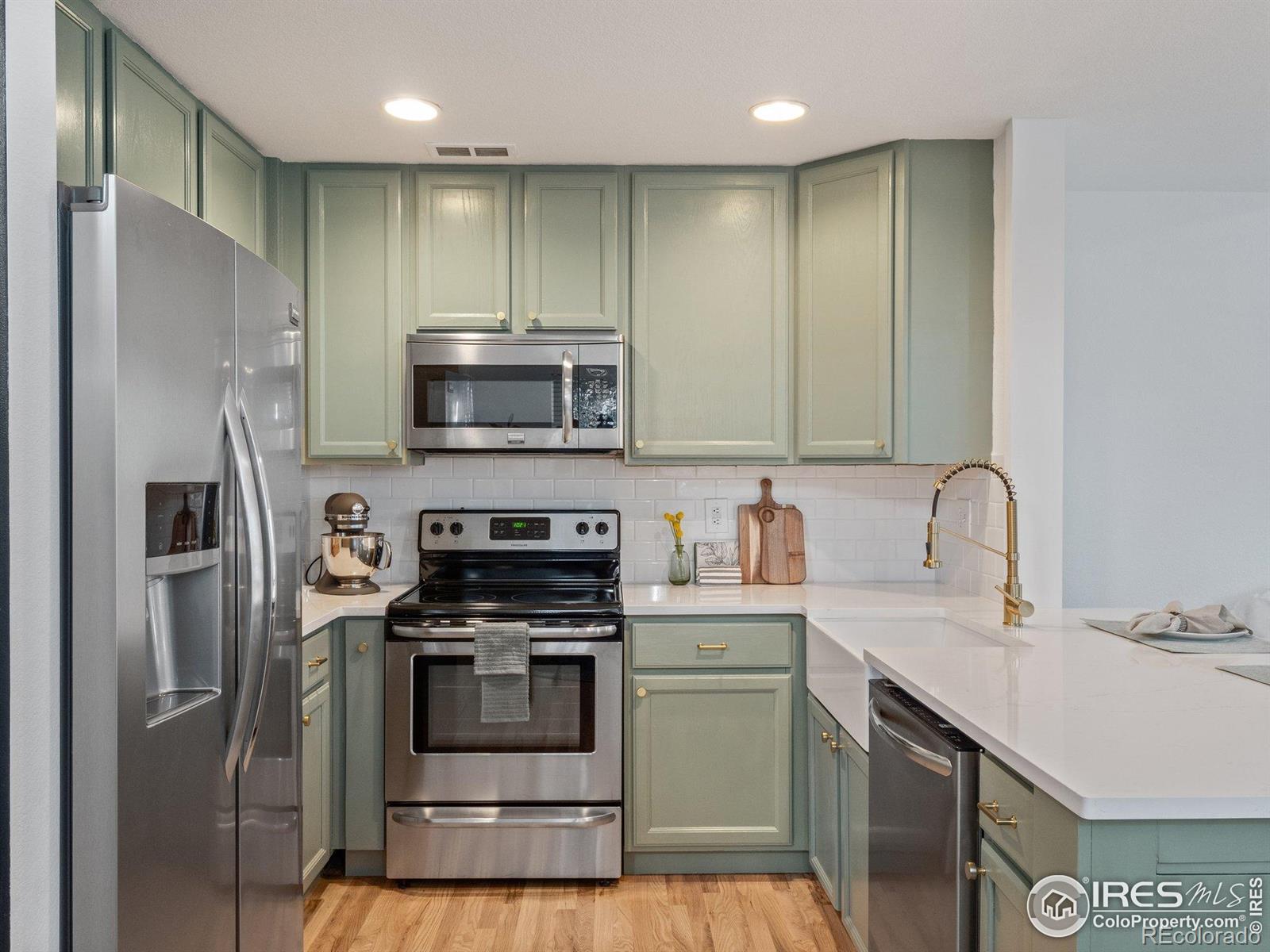 MLS Image #7 for 2069 n fork drive,lafayette, Colorado