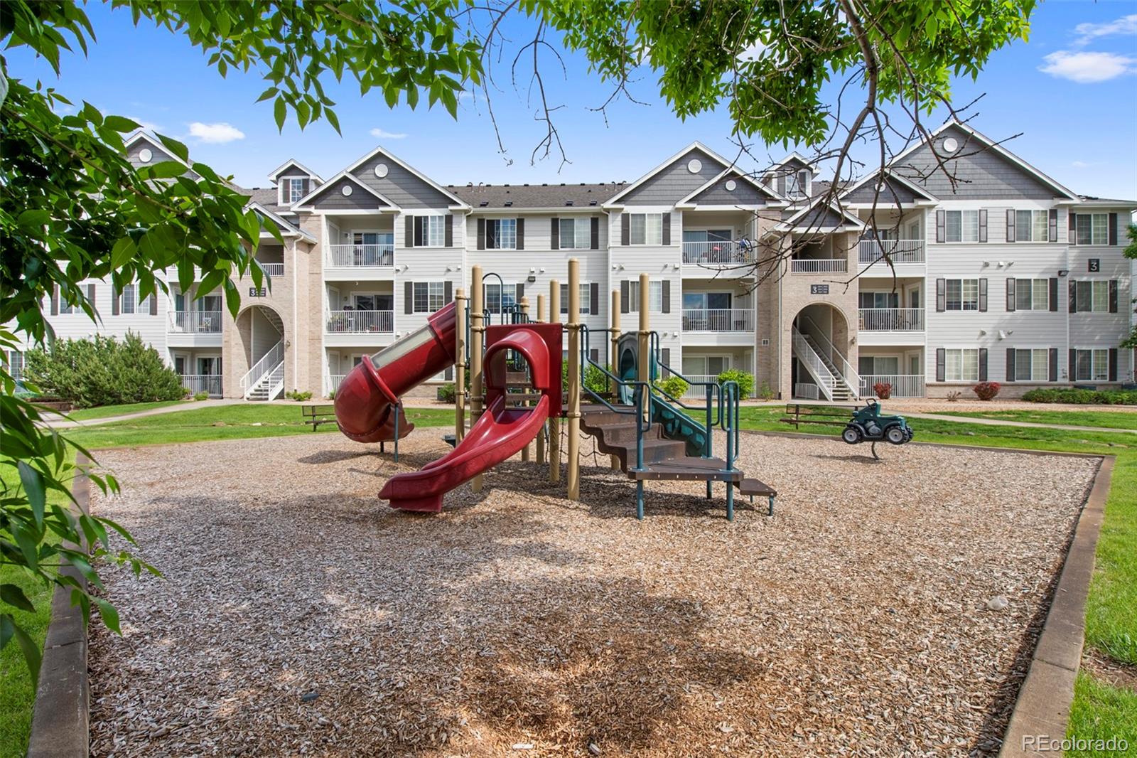 MLS Image #32 for 15700 e jamison drive,englewood, Colorado