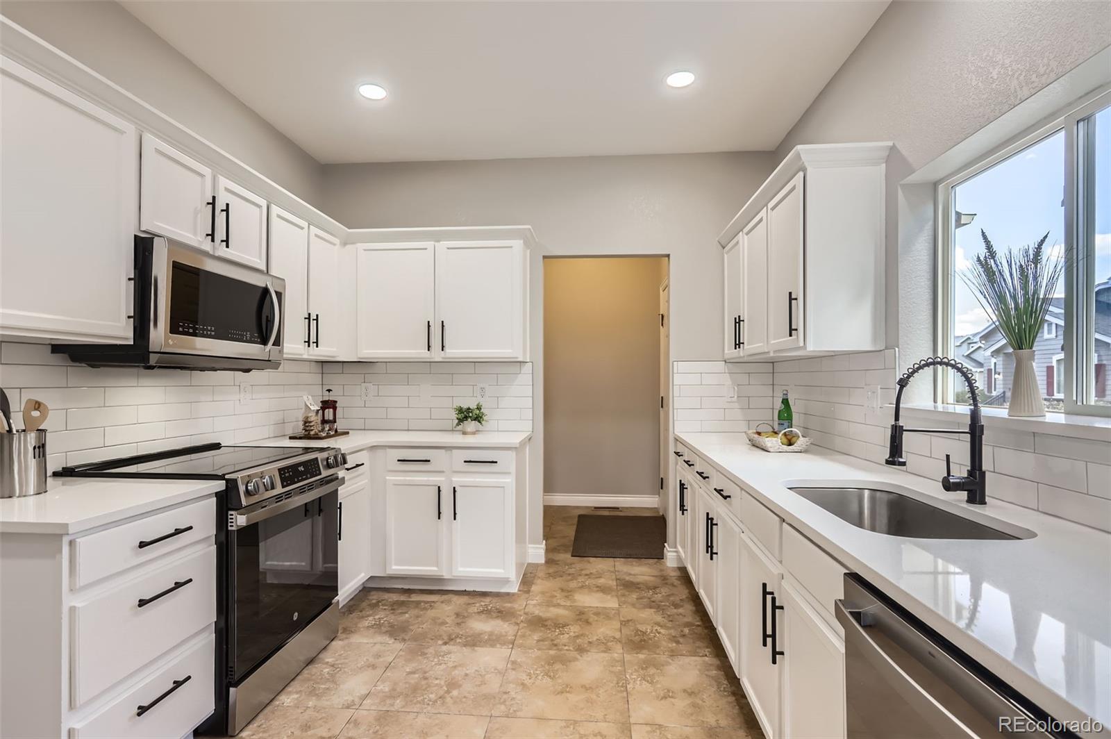 MLS Image #3 for 10117  wyandott circle,thornton, Colorado