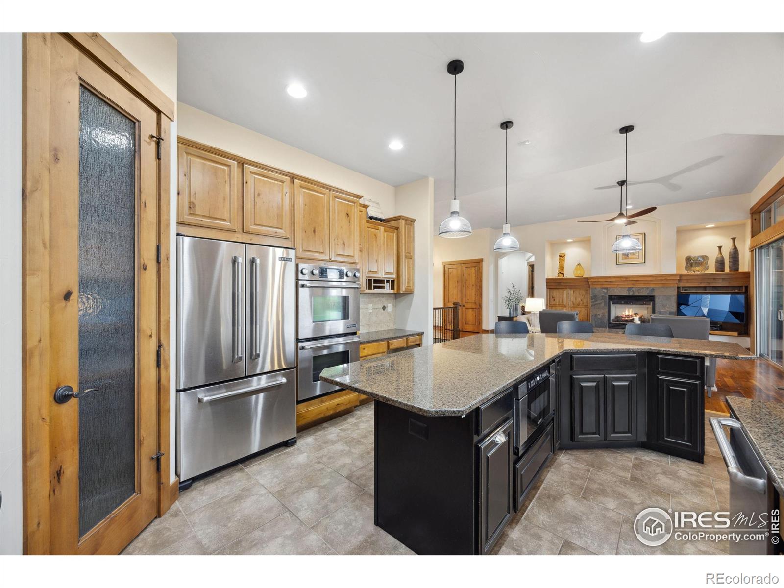 MLS Image #15 for 915  wheatridge court,loveland, Colorado