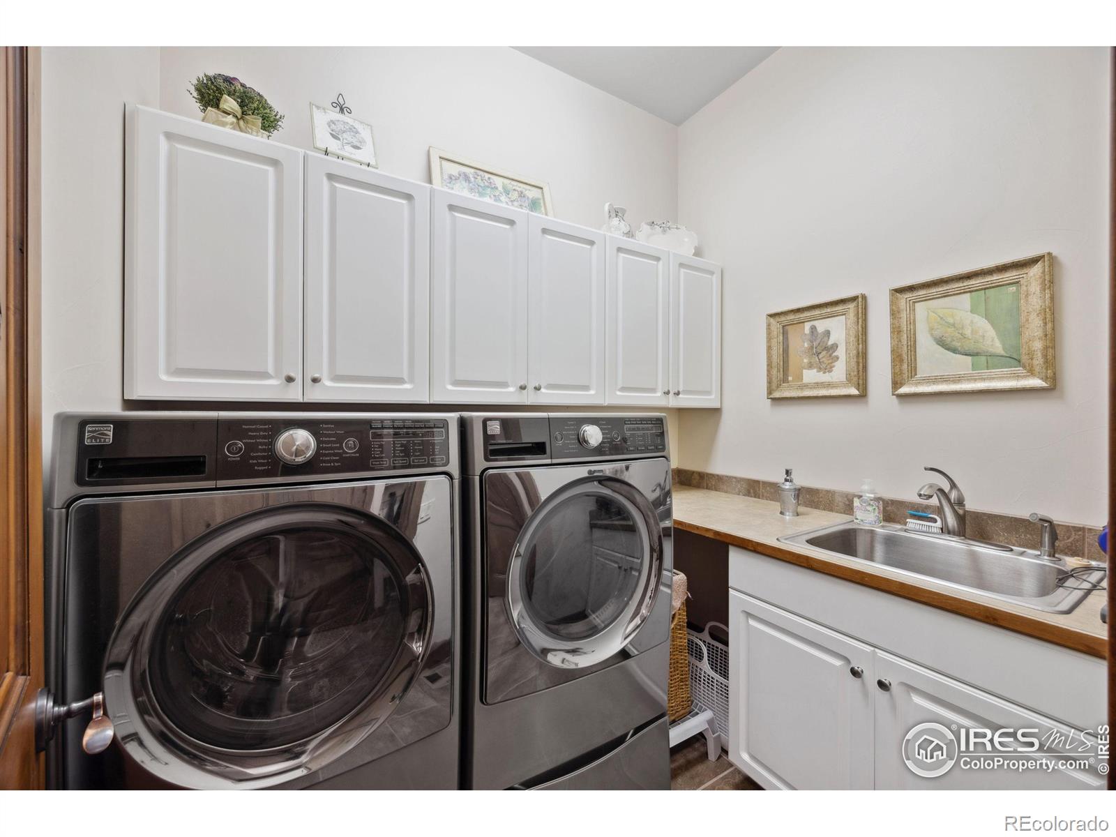 MLS Image #22 for 915  wheatridge court,loveland, Colorado