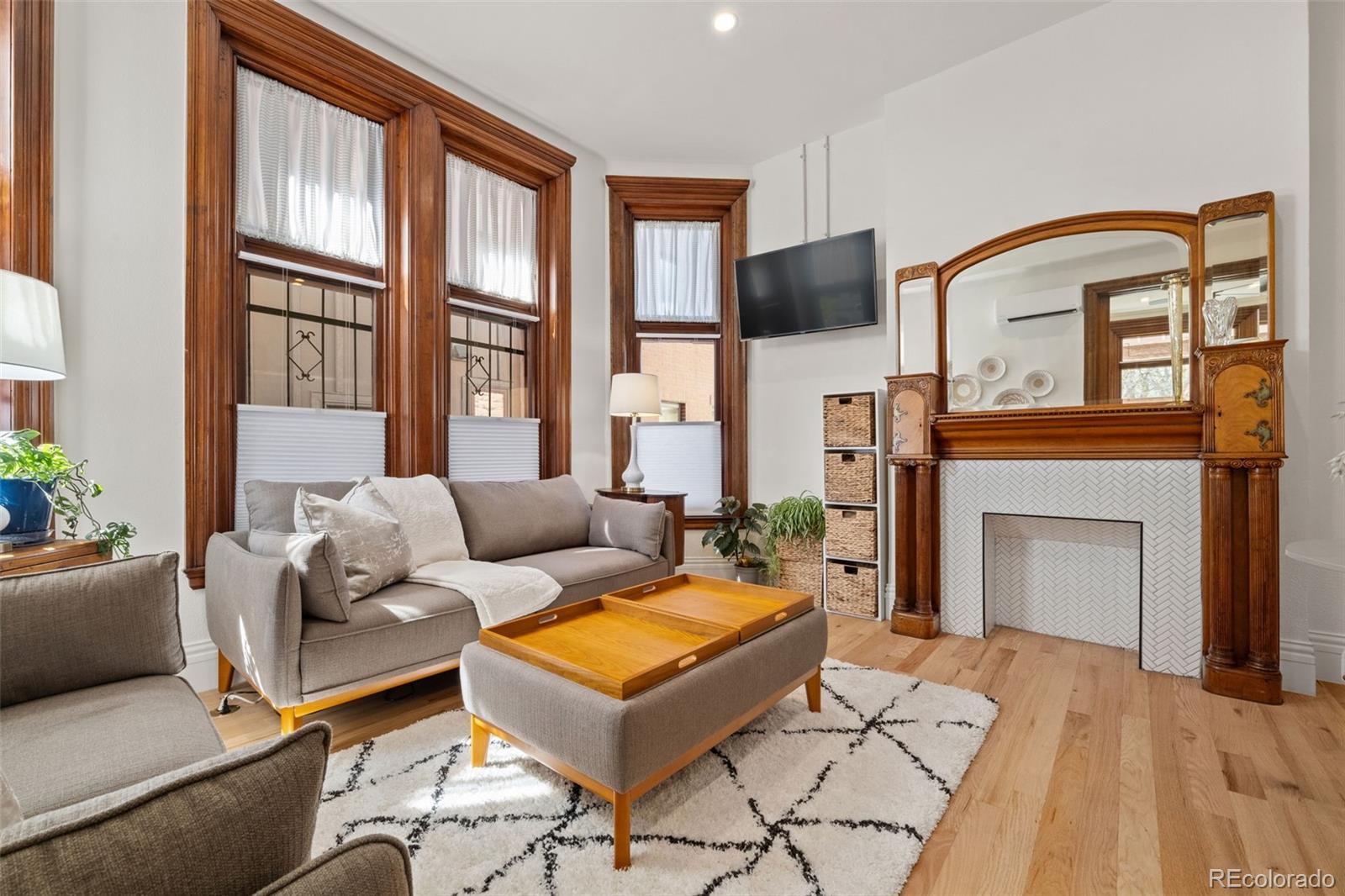 MLS Image #3 for 1763 n williams street,denver, Colorado