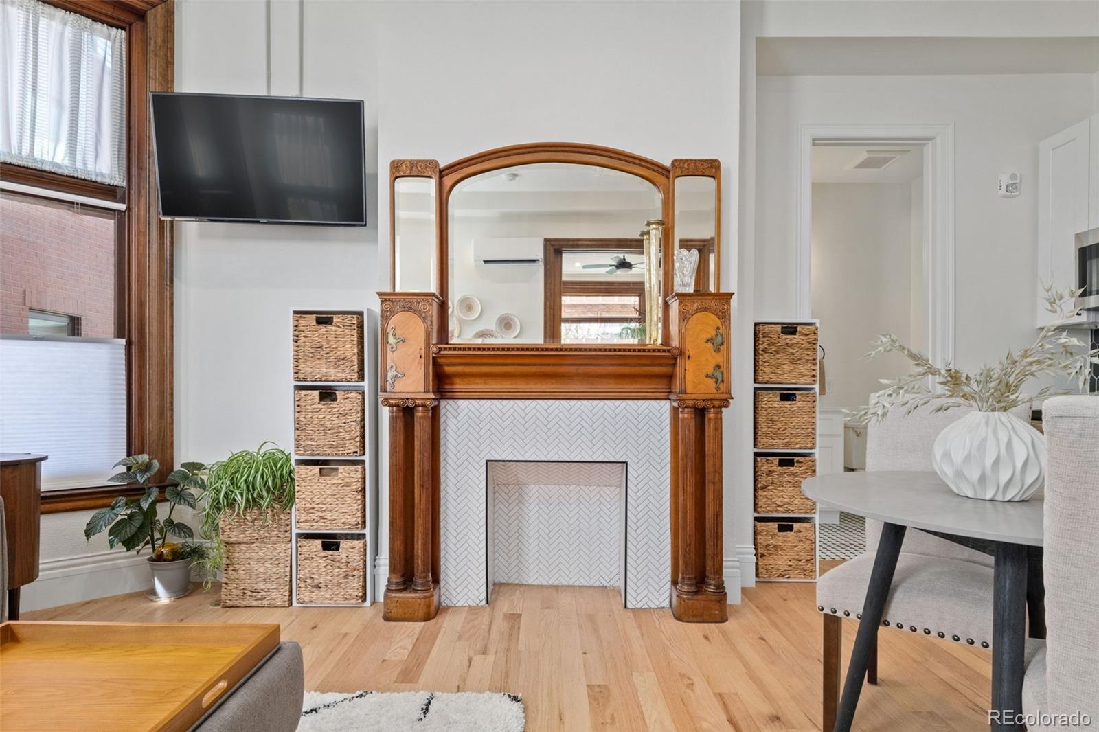 MLS Image #7 for 1763 n williams street,denver, Colorado