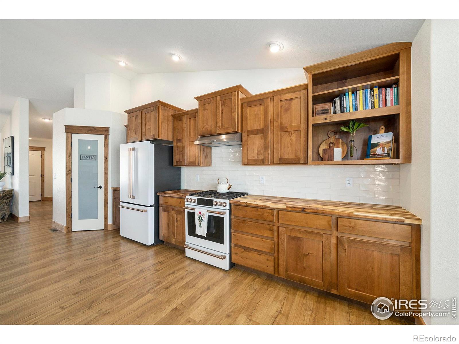 MLS Image #8 for 106 w park avenue,johnstown, Colorado