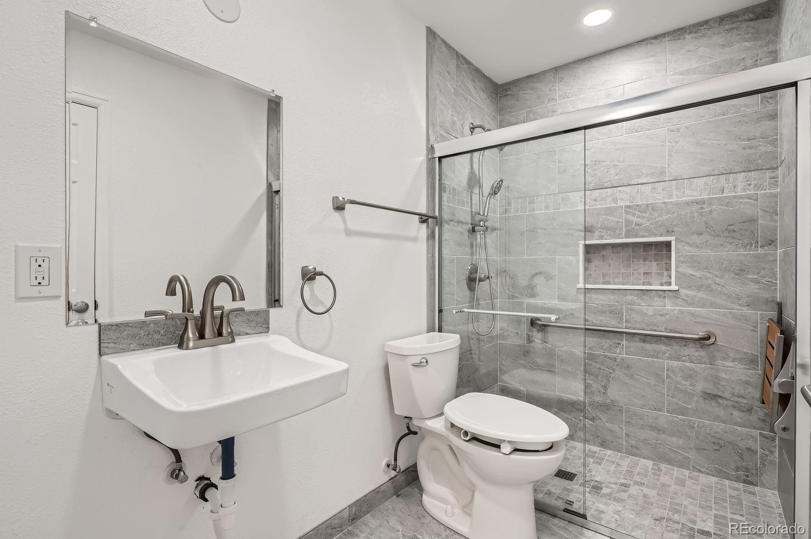 MLS Image #19 for 178 s vance court,lakewood, Colorado