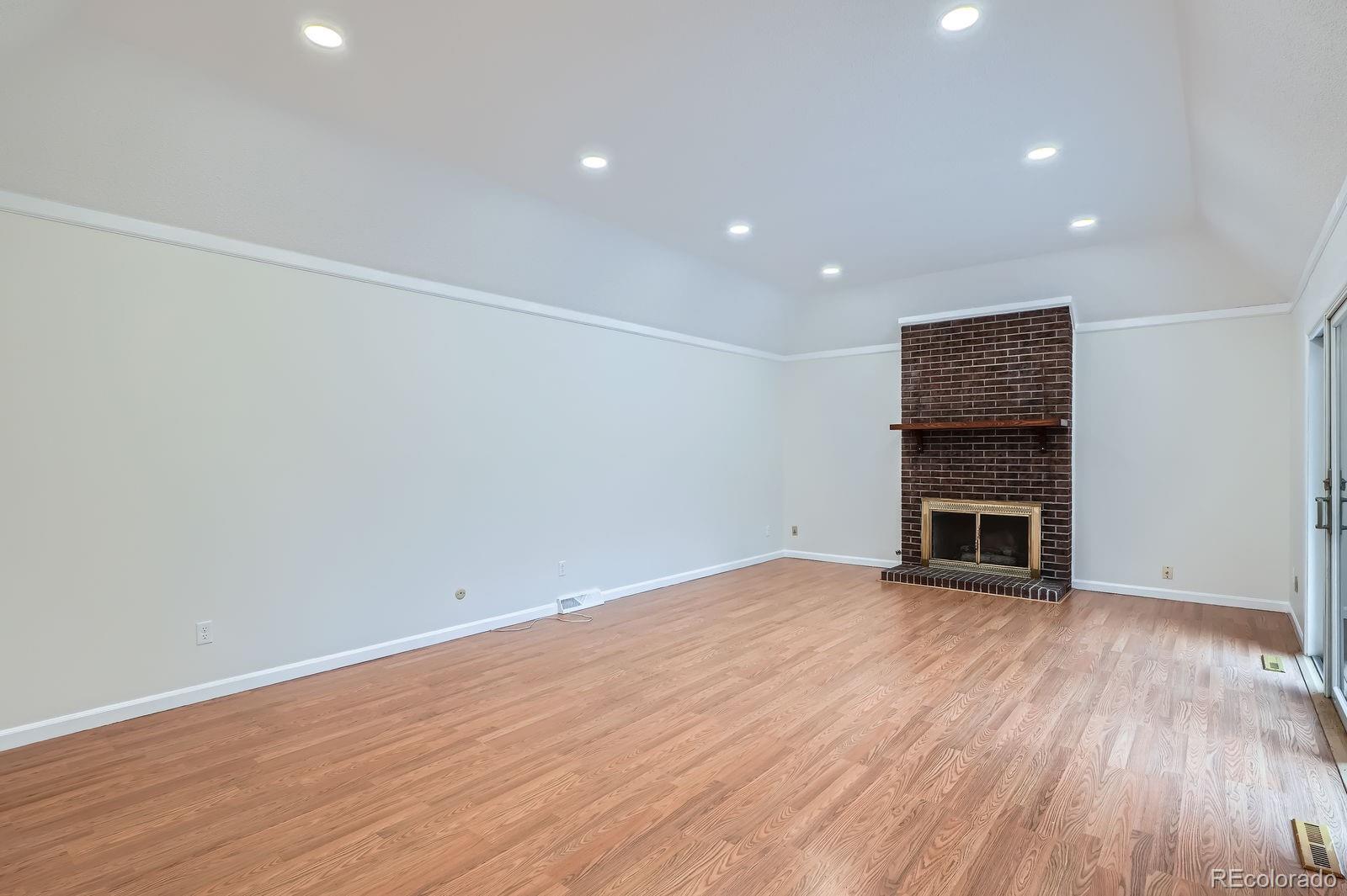 MLS Image #4 for 178 s vance court,lakewood, Colorado