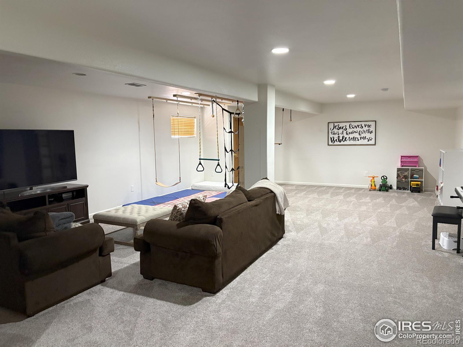 MLS Image #16 for 318 e iowa avenue,berthoud, Colorado