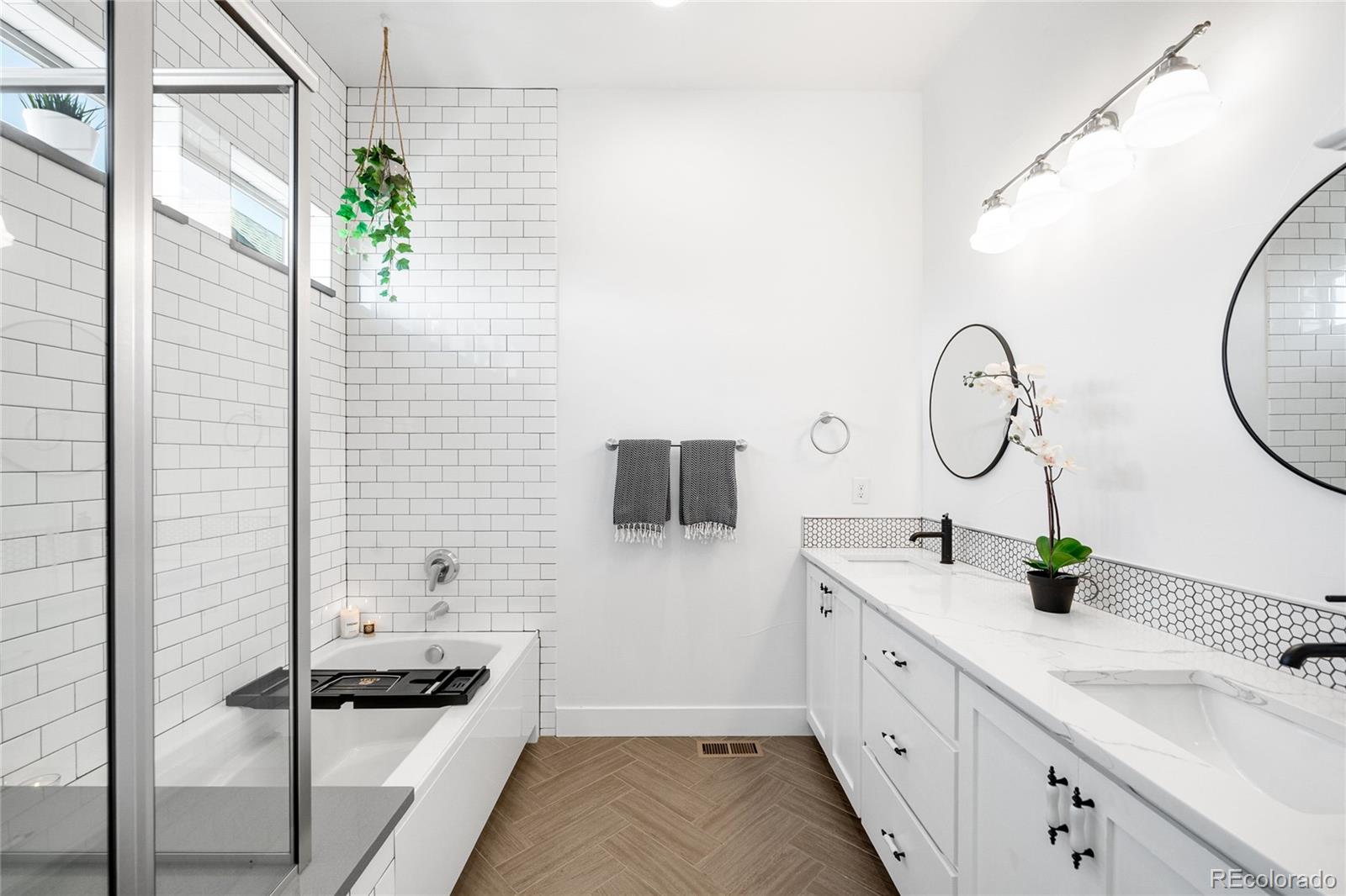 MLS Image #17 for 5260  akron street,denver, Colorado