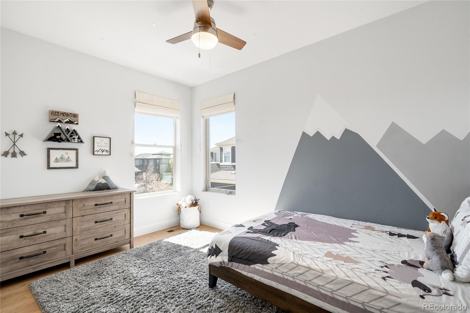MLS Image #23 for 5260  akron street,denver, Colorado