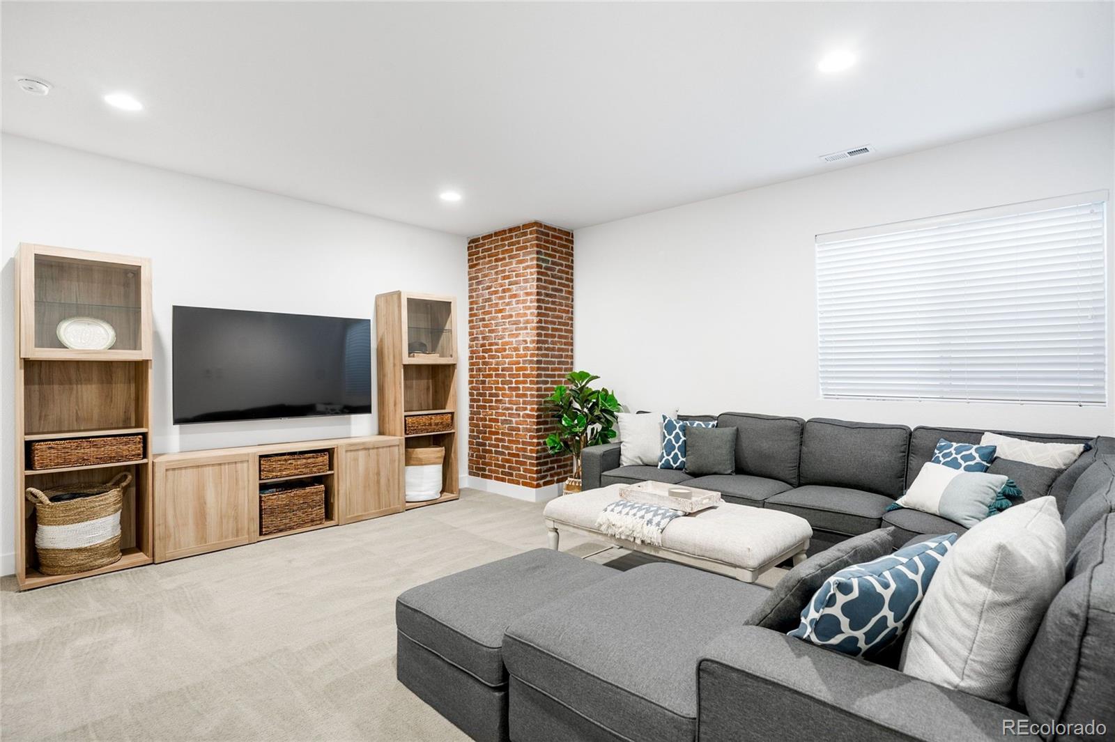 MLS Image #26 for 5260  akron street,denver, Colorado