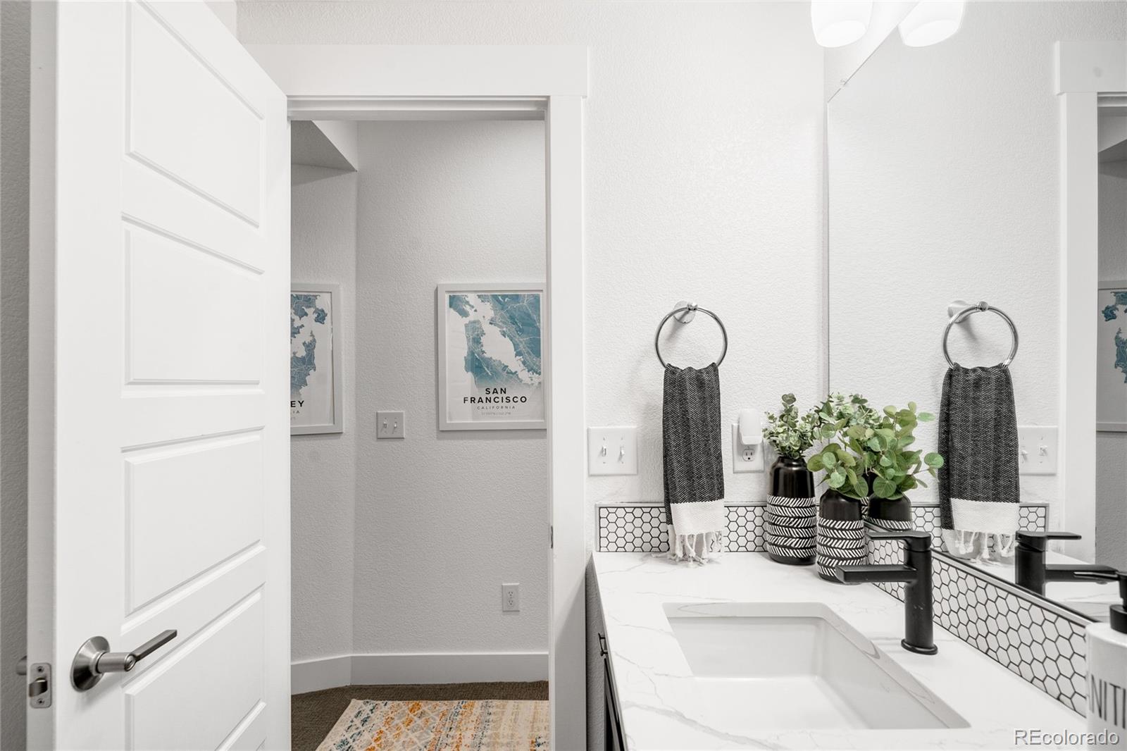 MLS Image #28 for 5260  akron street,denver, Colorado
