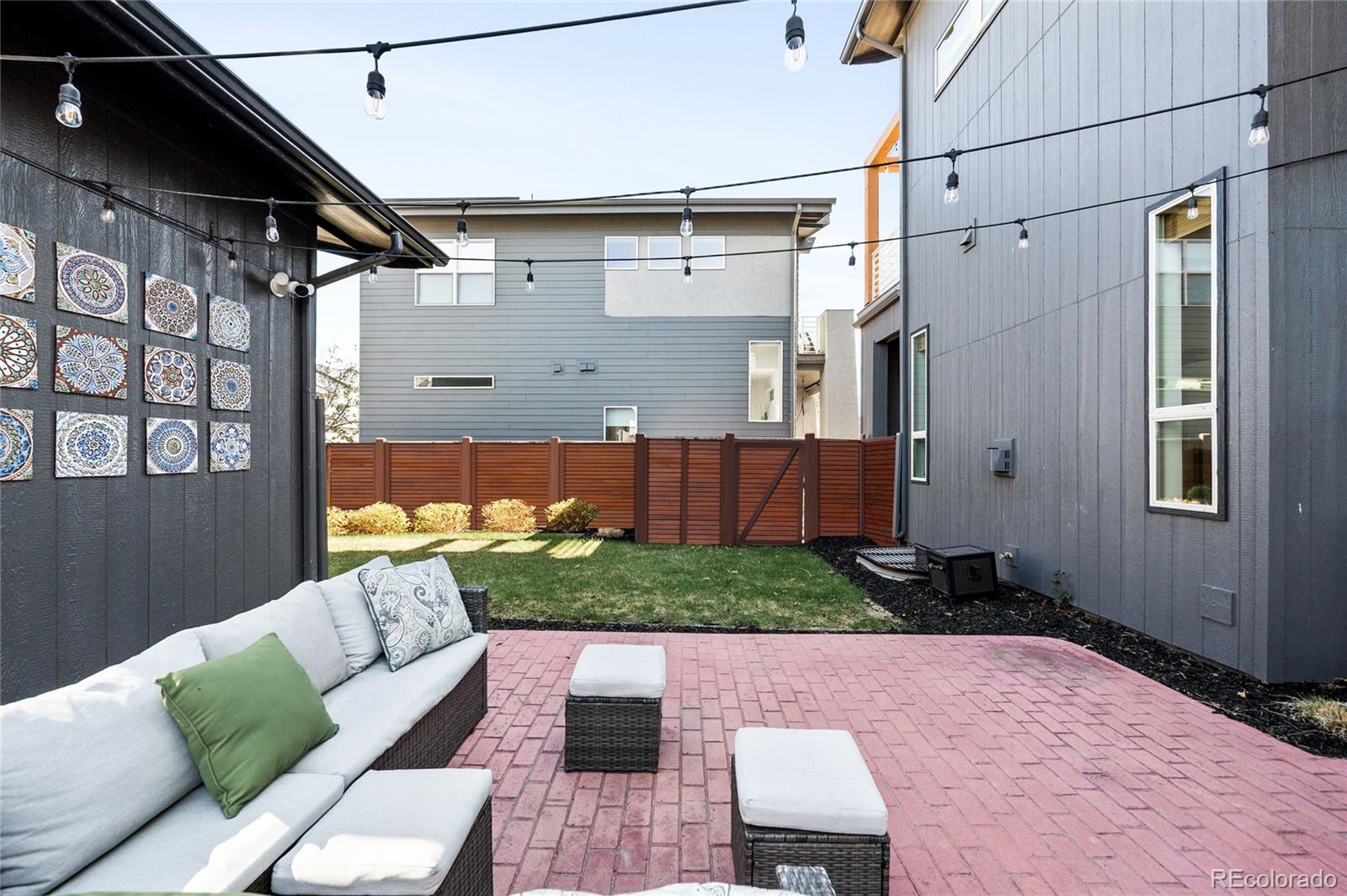 MLS Image #33 for 5260  akron street,denver, Colorado