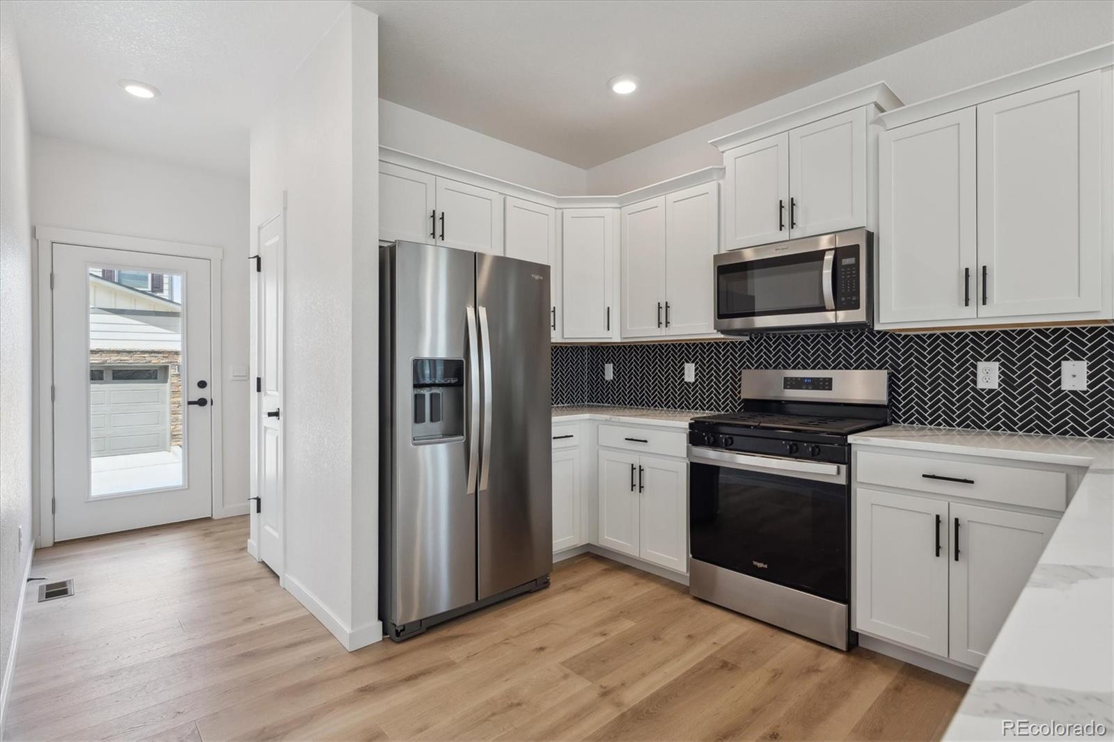 MLS Image #5 for 691 n tempe street,aurora, Colorado