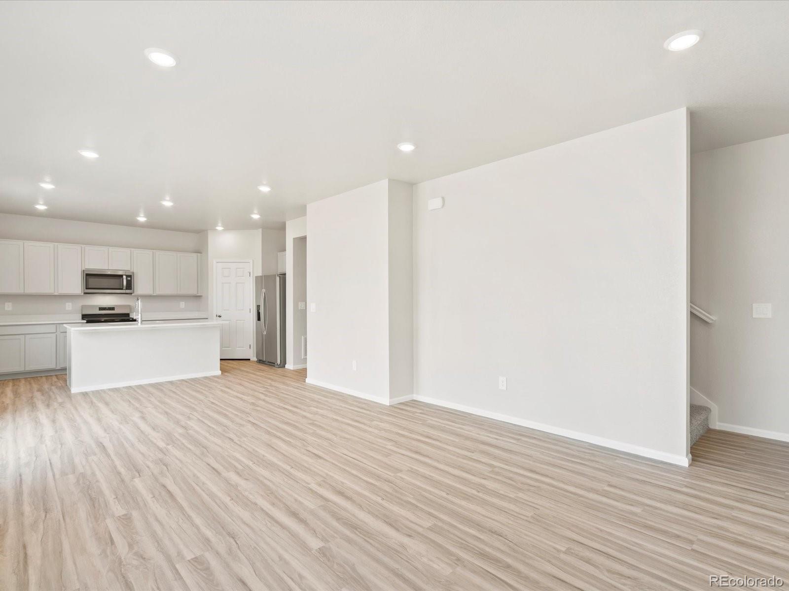 MLS Image #12 for 4691  sunsplash way,johnstown, Colorado