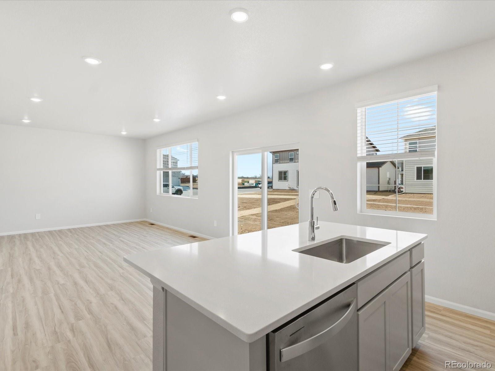 MLS Image #20 for 4691  sunsplash way,johnstown, Colorado