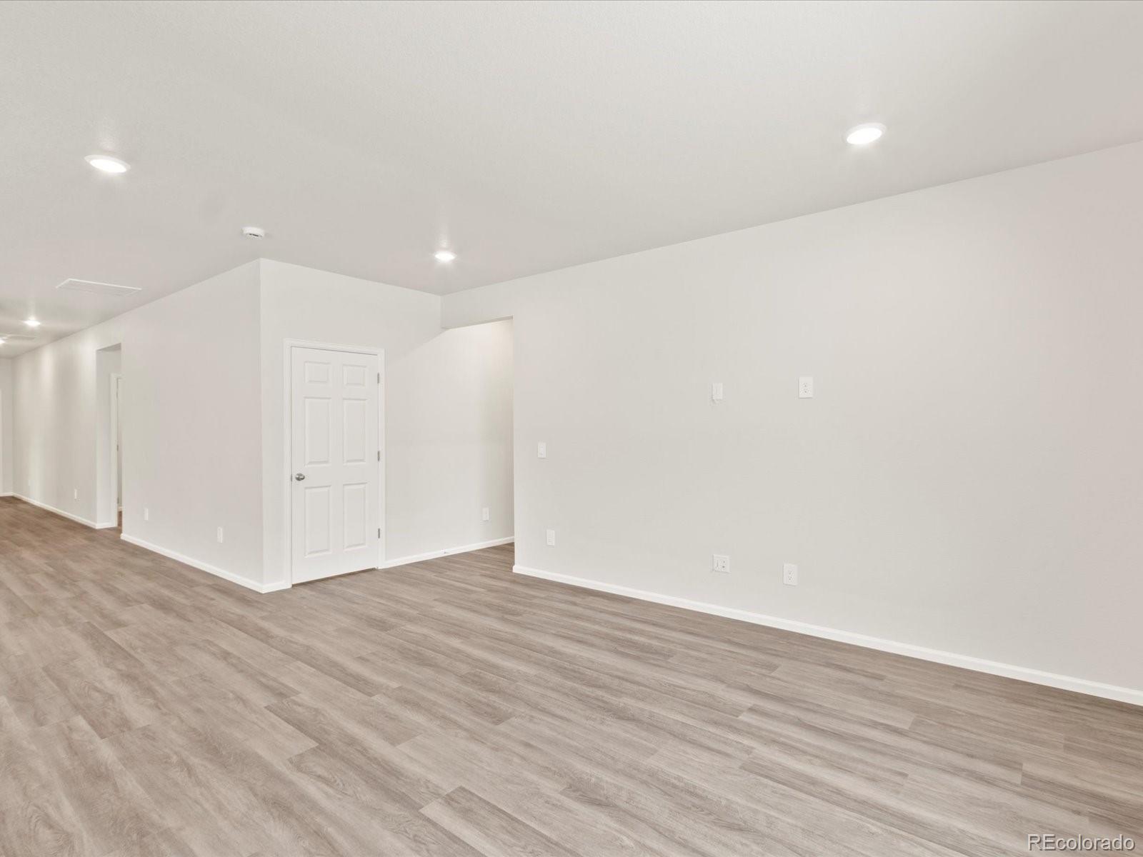 MLS Image #15 for 1634  colorado river drive,windsor, Colorado