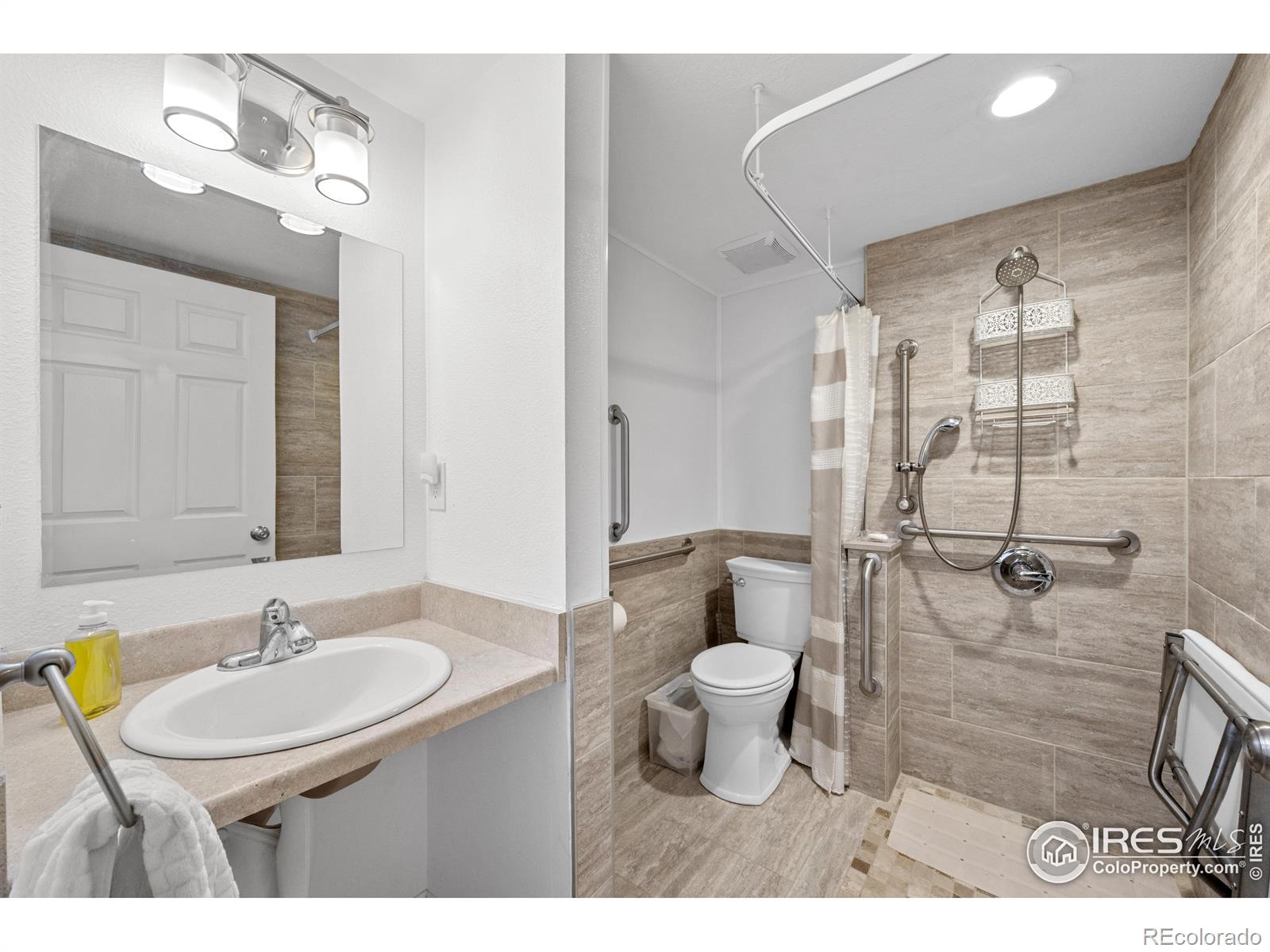 MLS Image #18 for 2417  15th avenue,longmont, Colorado