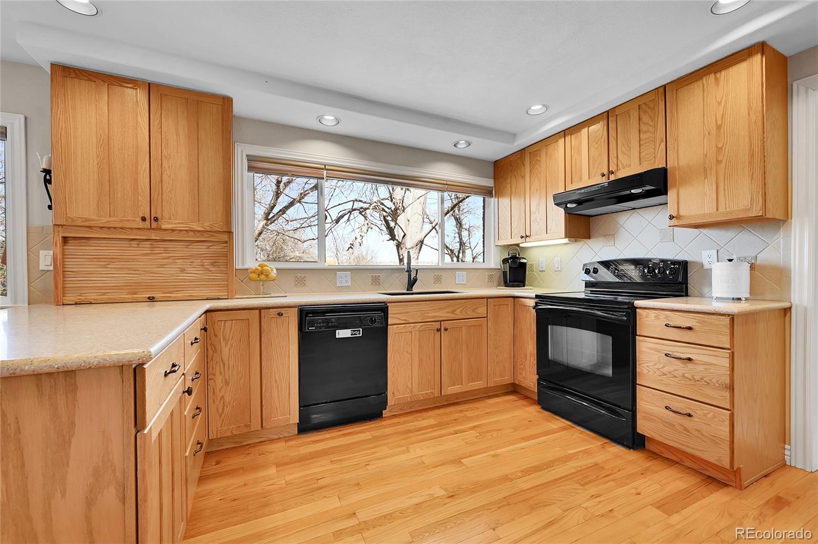 MLS Image #7 for 12423 w 68th avenue,arvada, Colorado