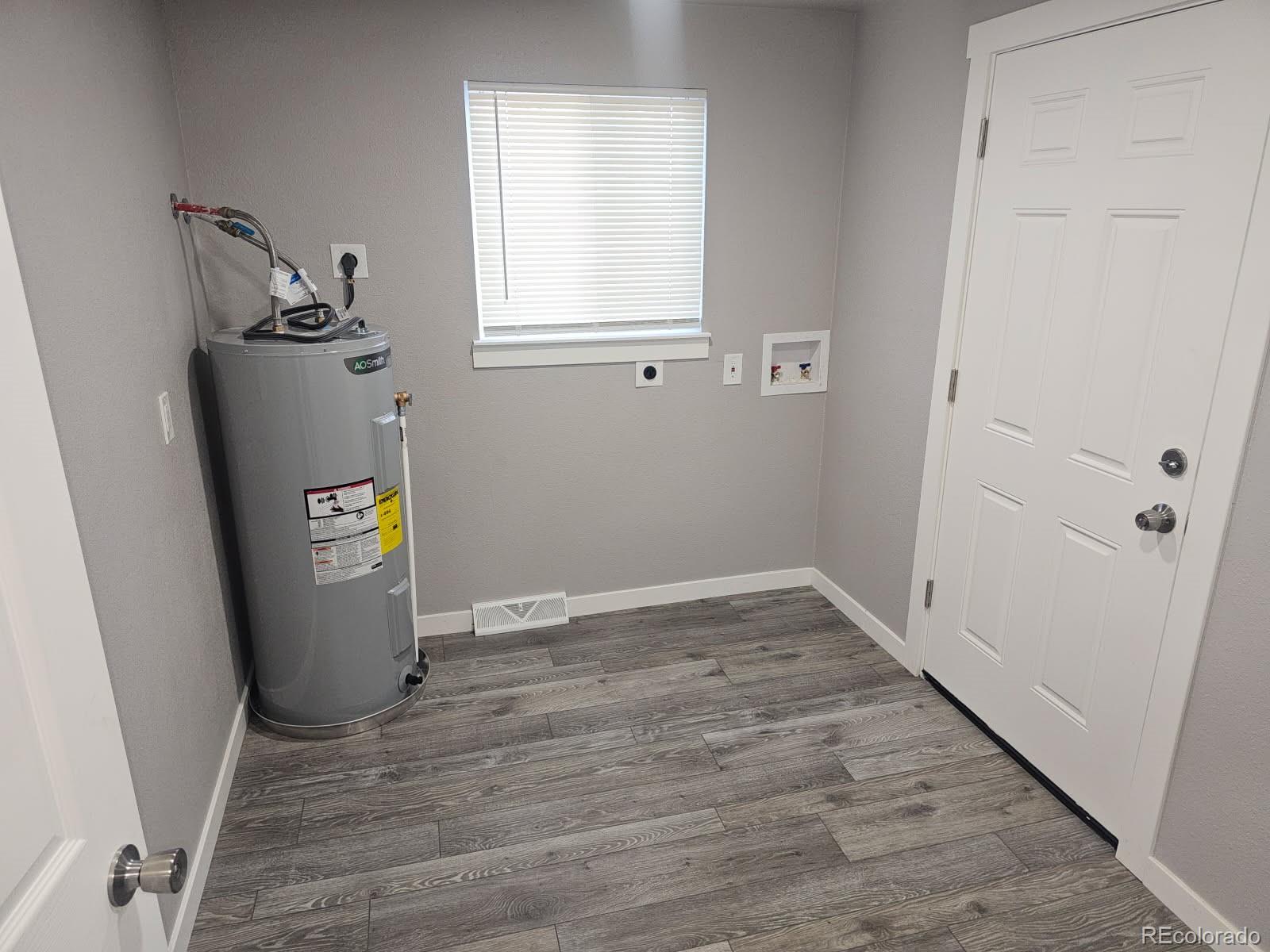 MLS Image #12 for 4720  thompson court,denver, Colorado
