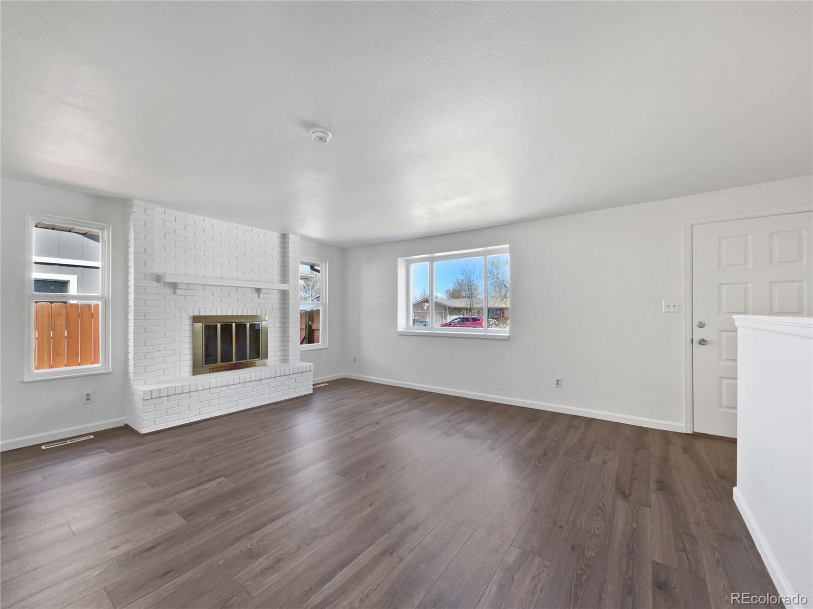 MLS Image #2 for 206  river road,platteville, Colorado
