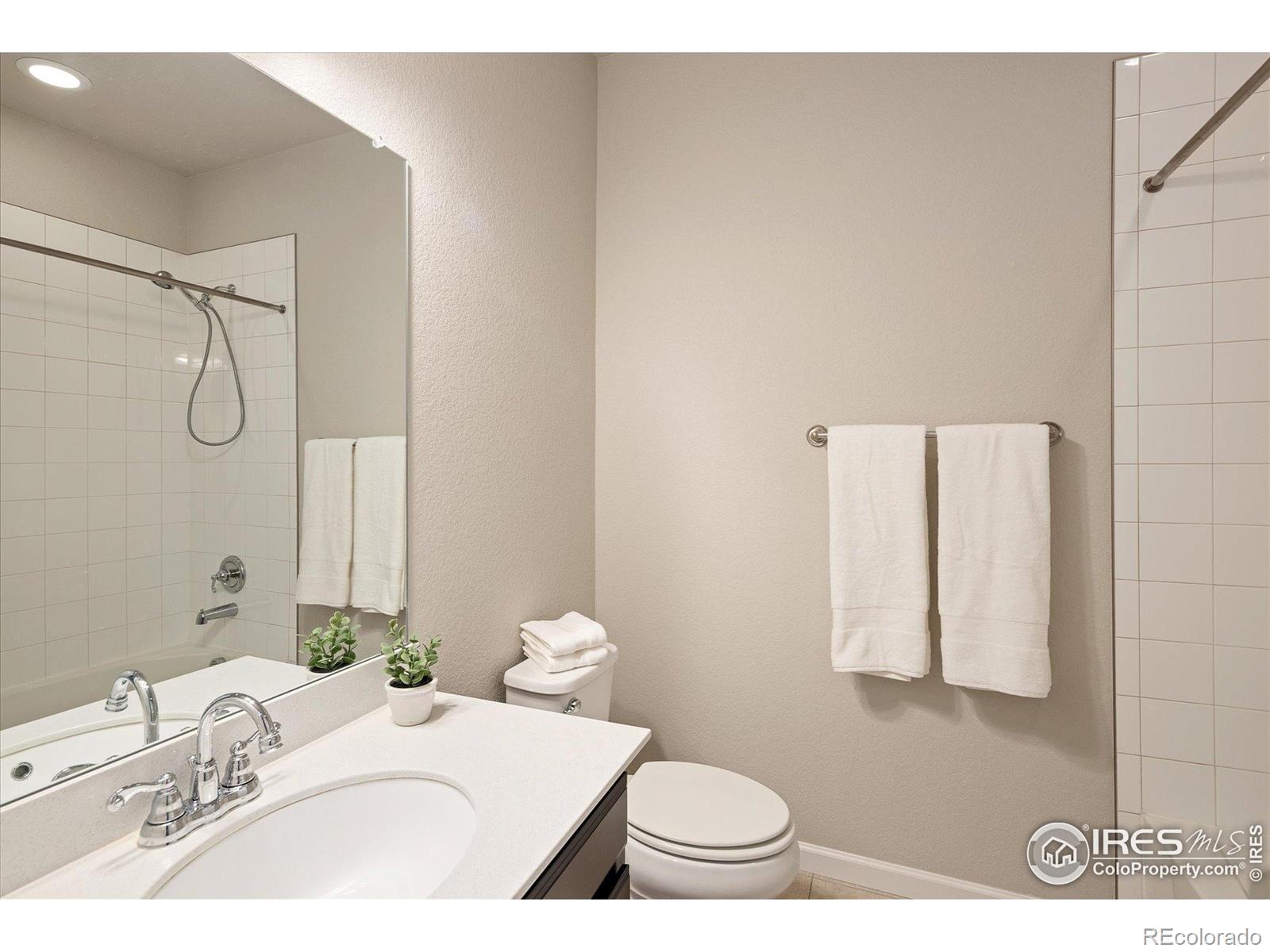 MLS Image #12 for 655  stonebridge drive,longmont, Colorado