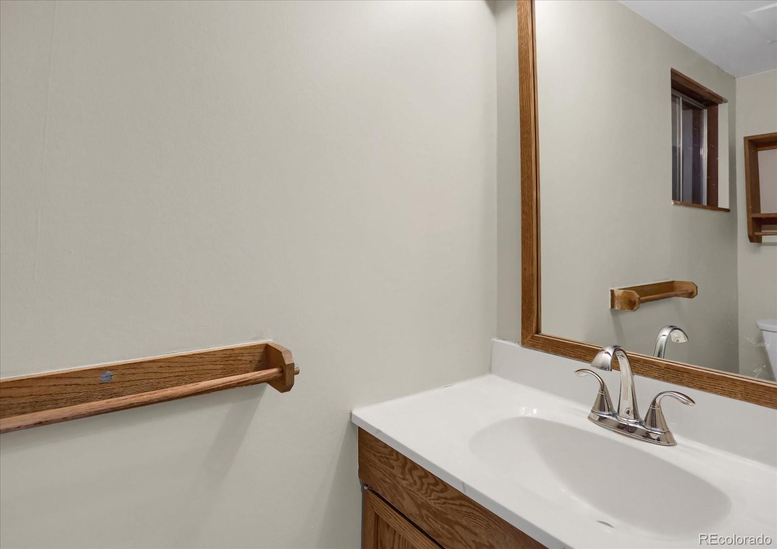 MLS Image #23 for 3070 s roslyn street,denver, Colorado
