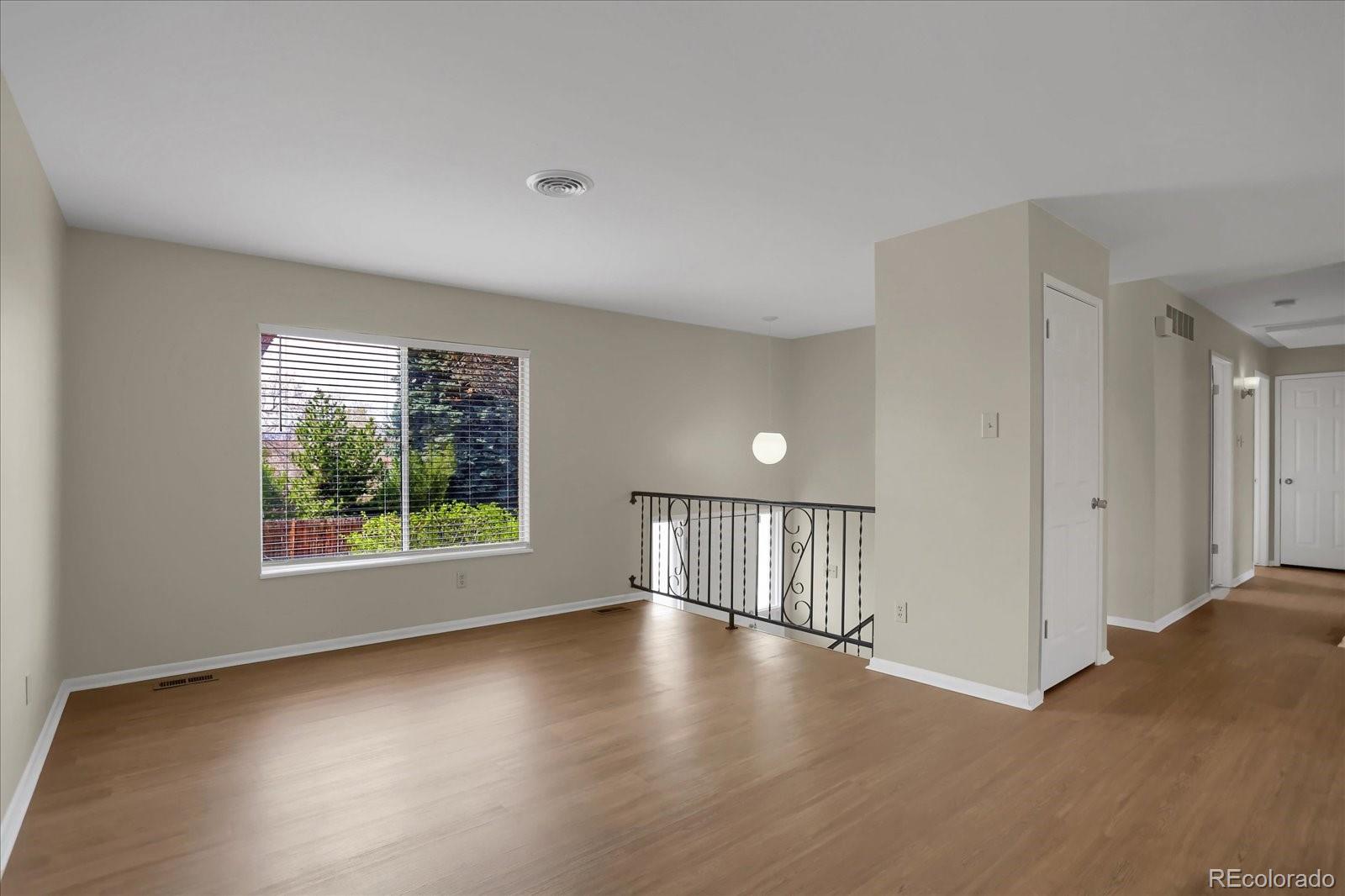 MLS Image #4 for 3070 s roslyn street,denver, Colorado
