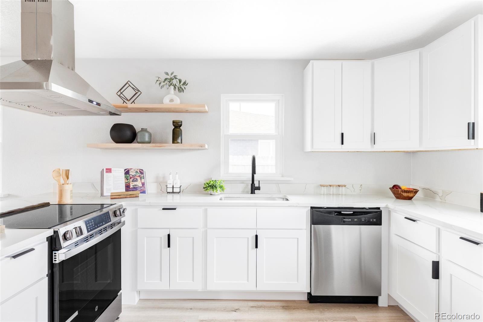 MLS Image #3 for 1405  eaton street,lakewood, Colorado