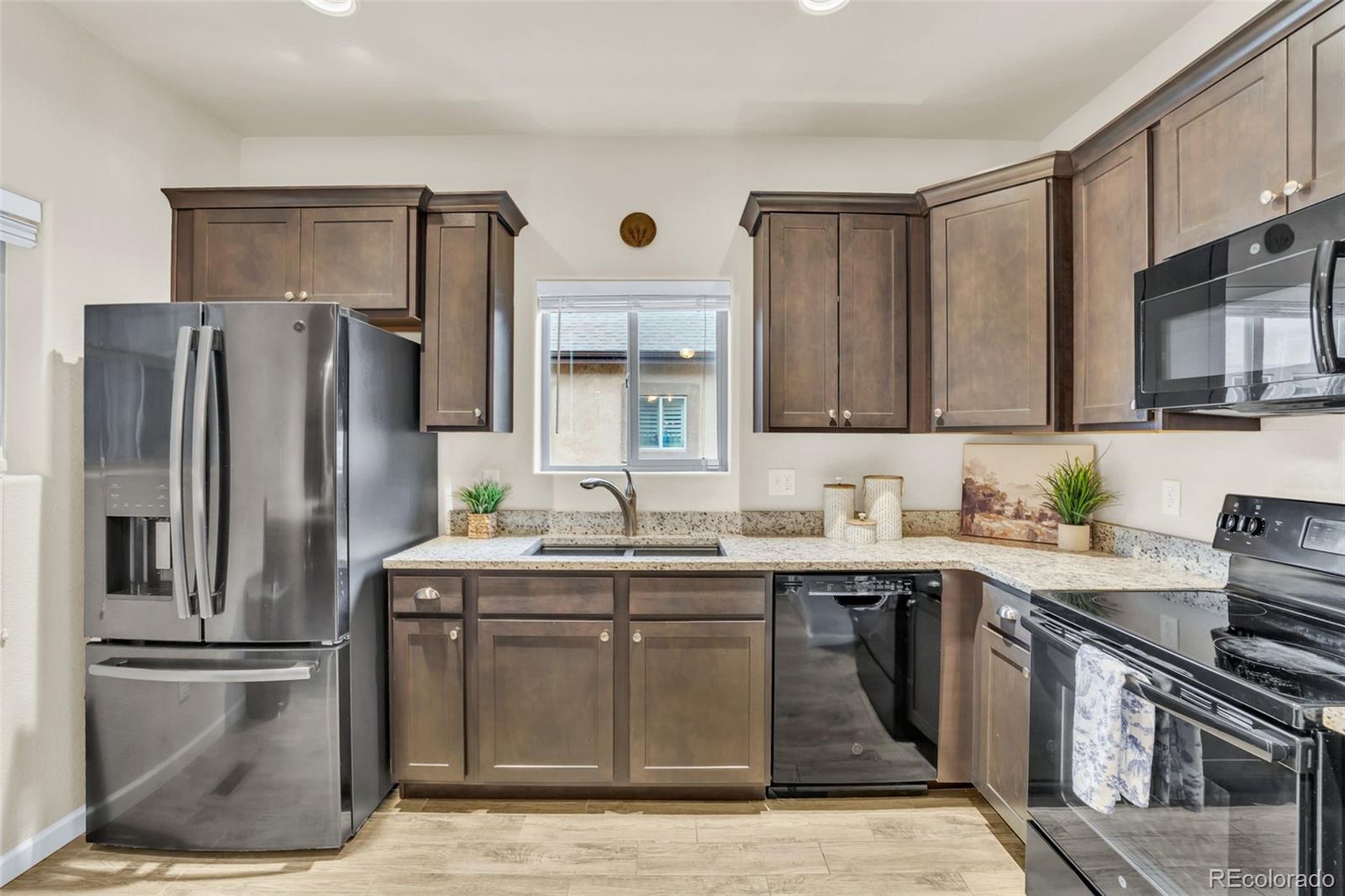 MLS Image #4 for 6658  folsom heights,colorado springs, Colorado