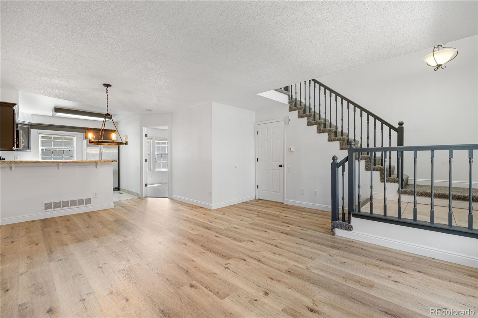 MLS Image #4 for 1981 s hannibal court,aurora, Colorado