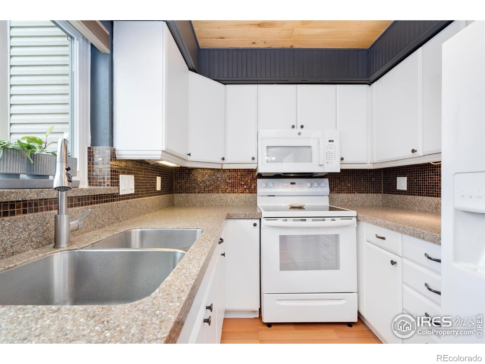 MLS Image #8 for 1563  peacock place,loveland, Colorado