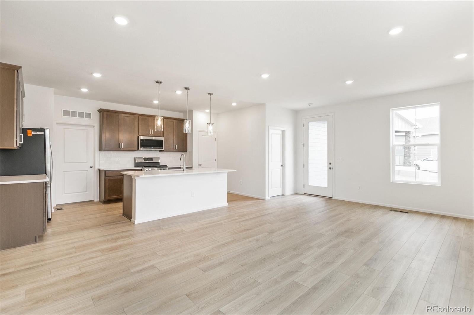 MLS Image #3 for 5726 n jebel way,aurora, Colorado