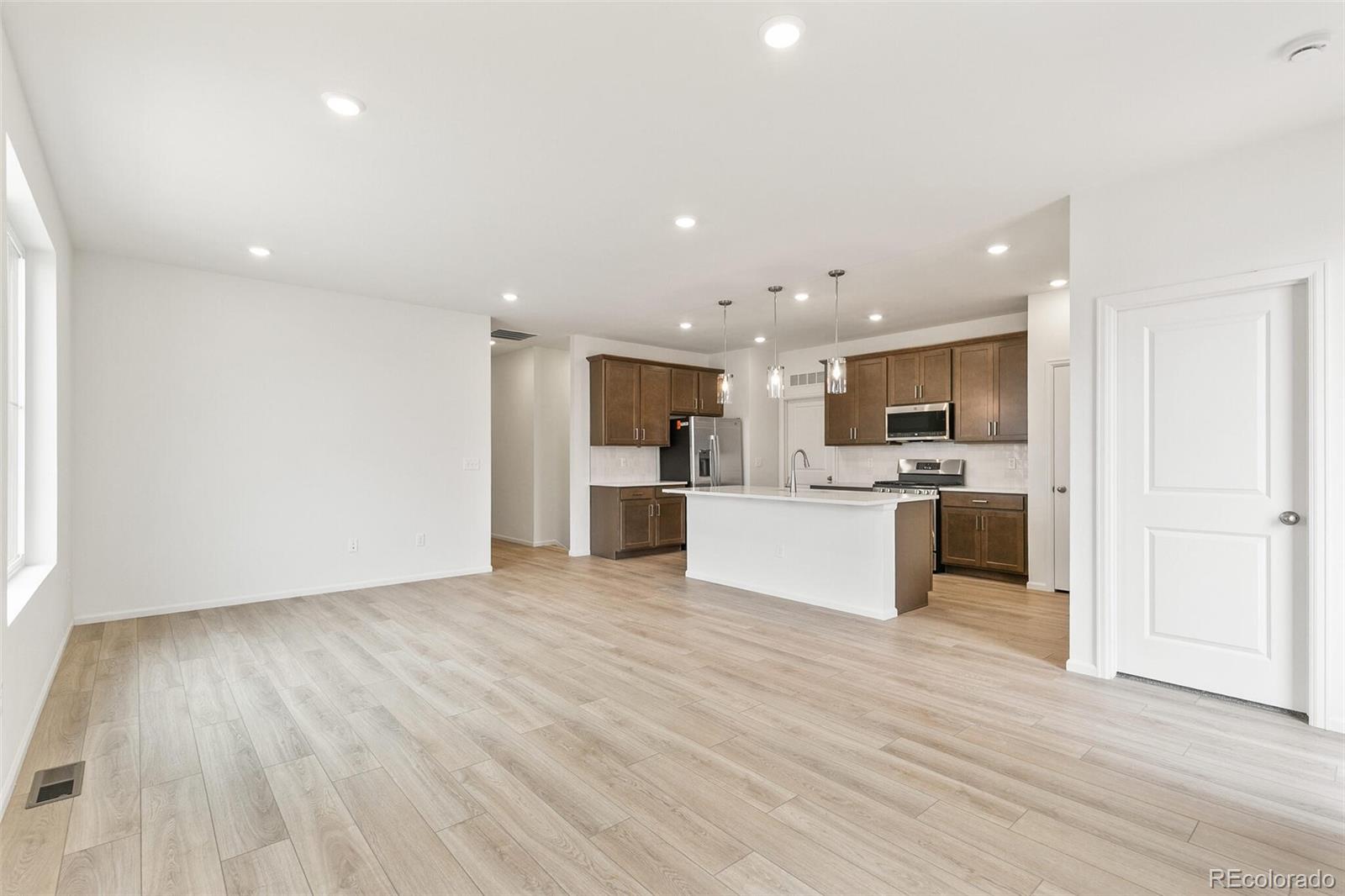 MLS Image #4 for 5726 n jebel way,aurora, Colorado