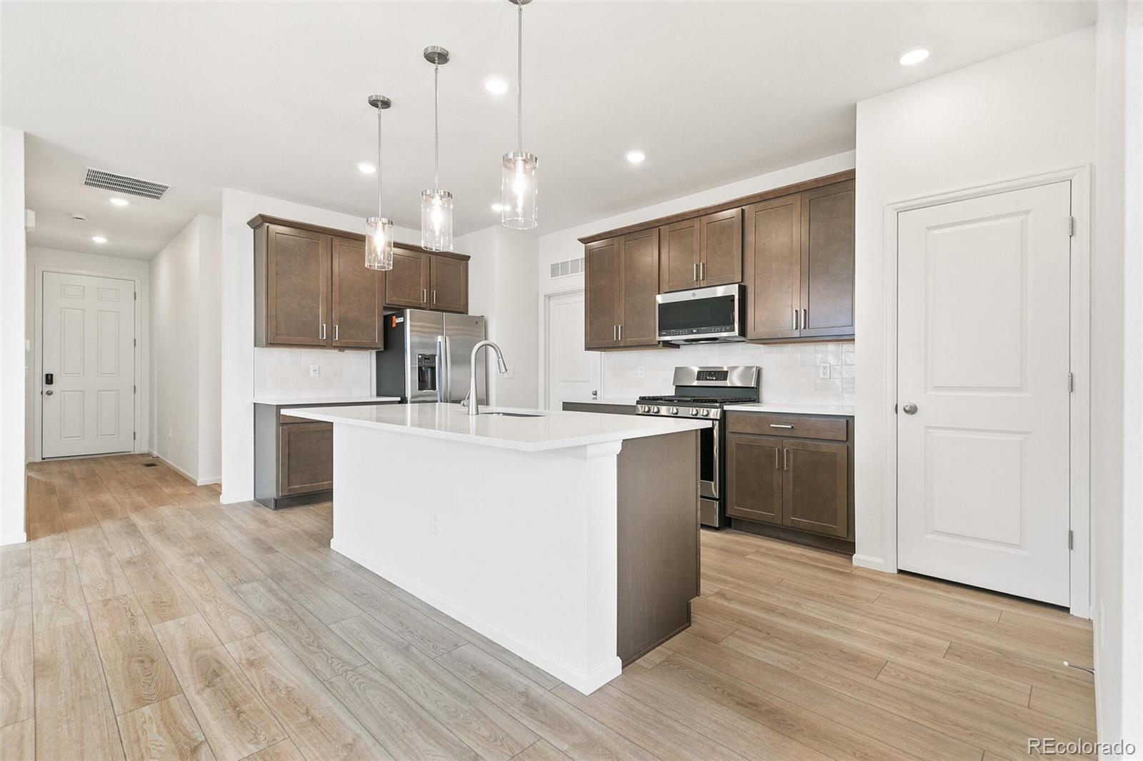 MLS Image #7 for 5726 n jebel way,aurora, Colorado