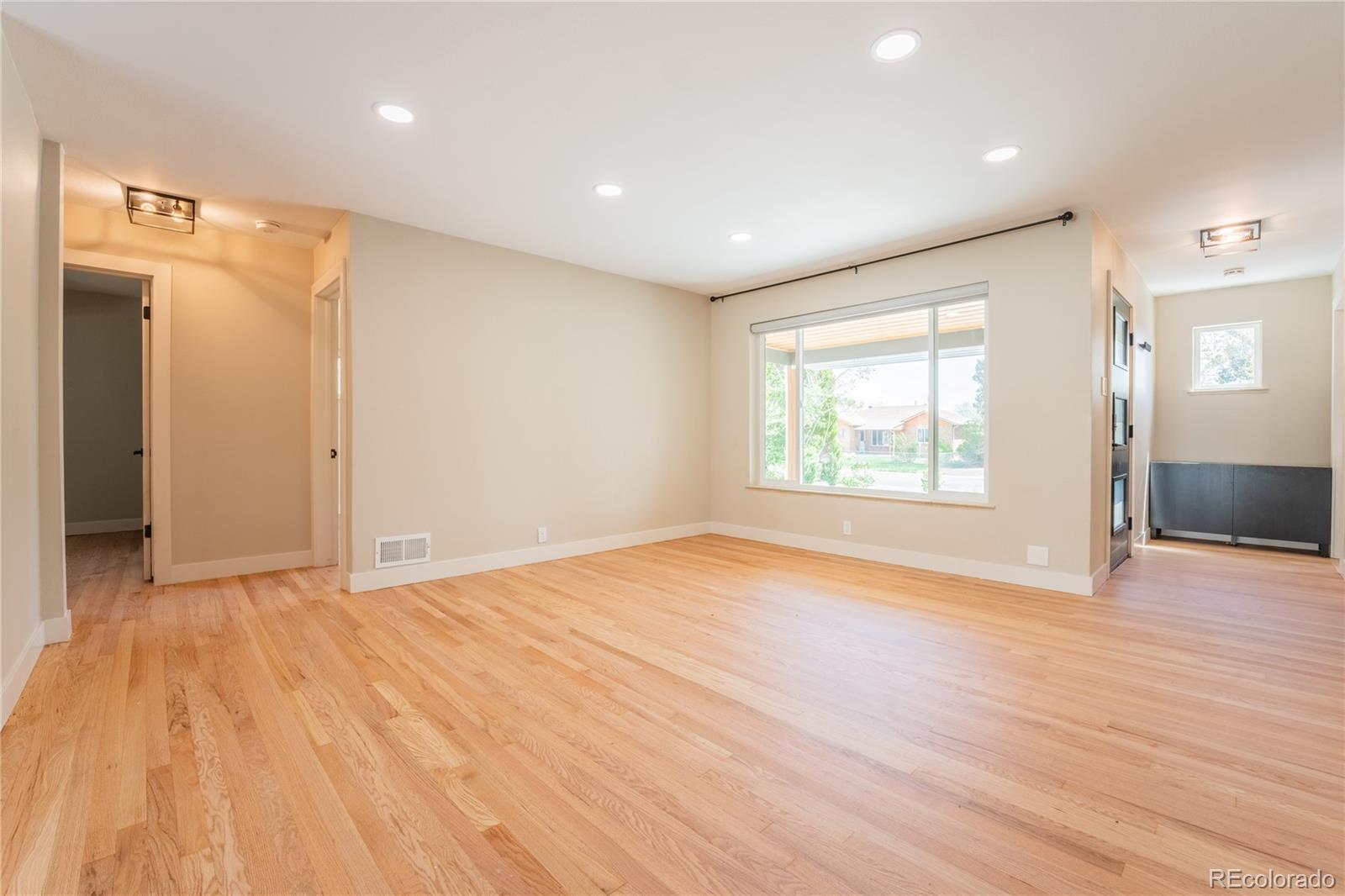 MLS Image #11 for 6935 w 16th avenue,lakewood, Colorado