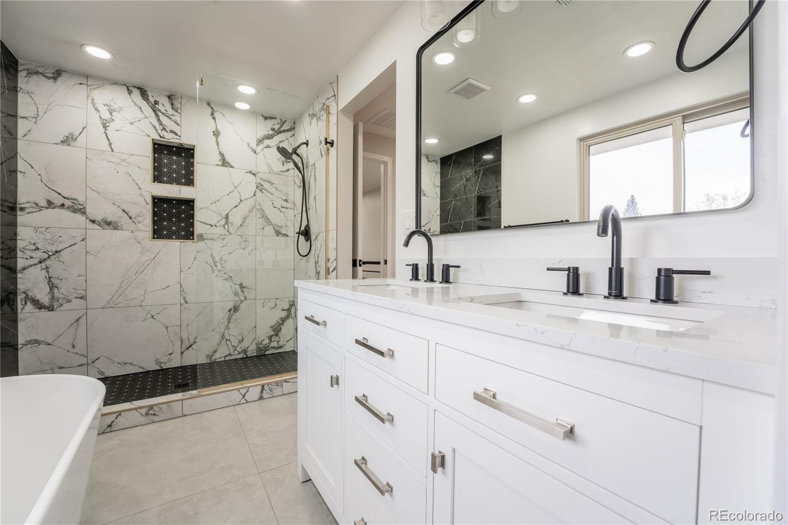 MLS Image #23 for 11383 w 28th avenue,lakewood, Colorado