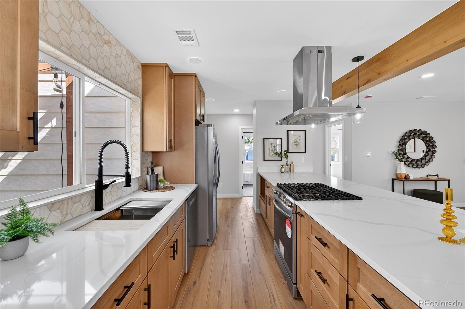 MLS Image #10 for 2603 s marion street,denver, Colorado