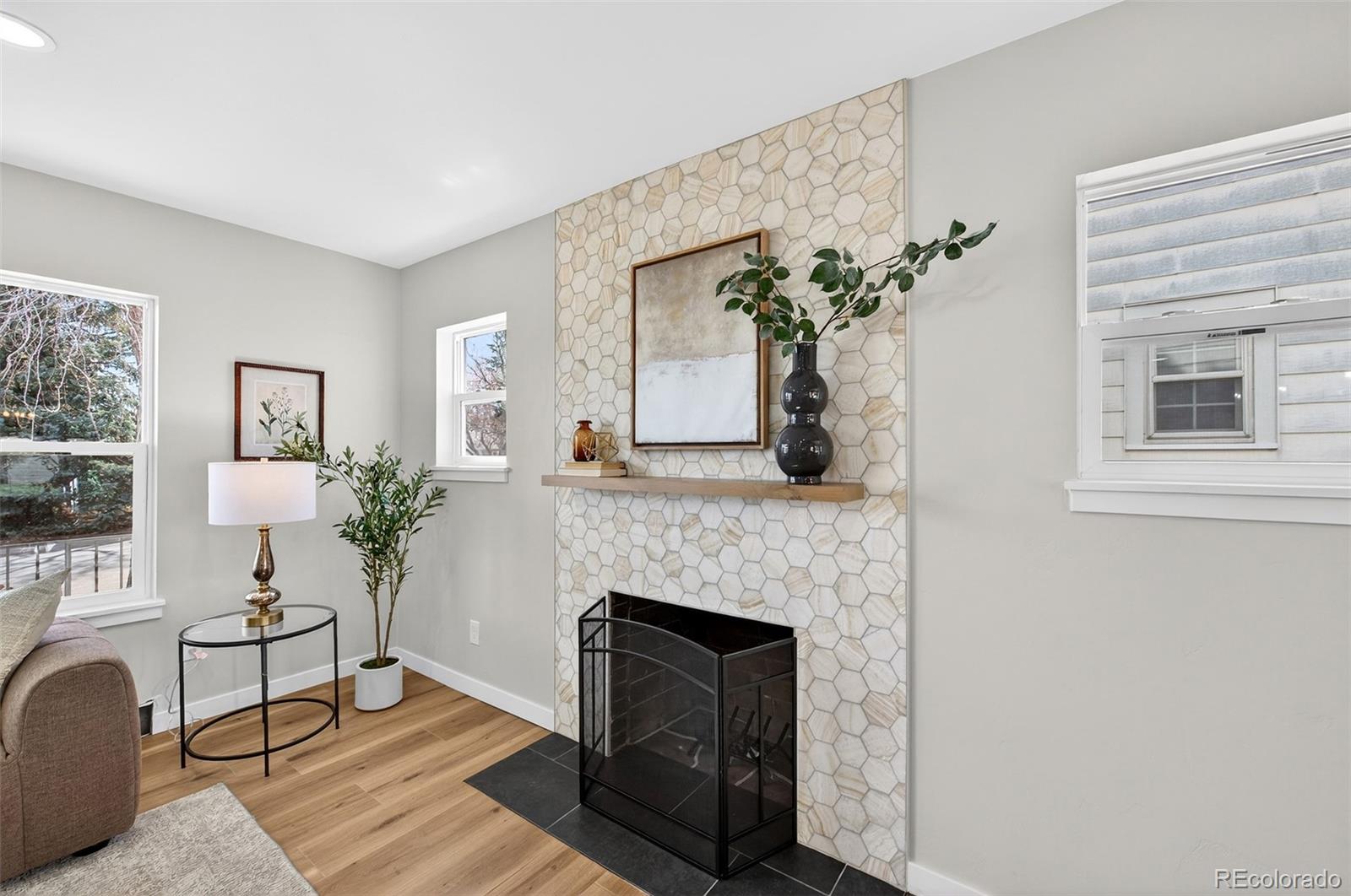 MLS Image #16 for 2603 s marion street,denver, Colorado