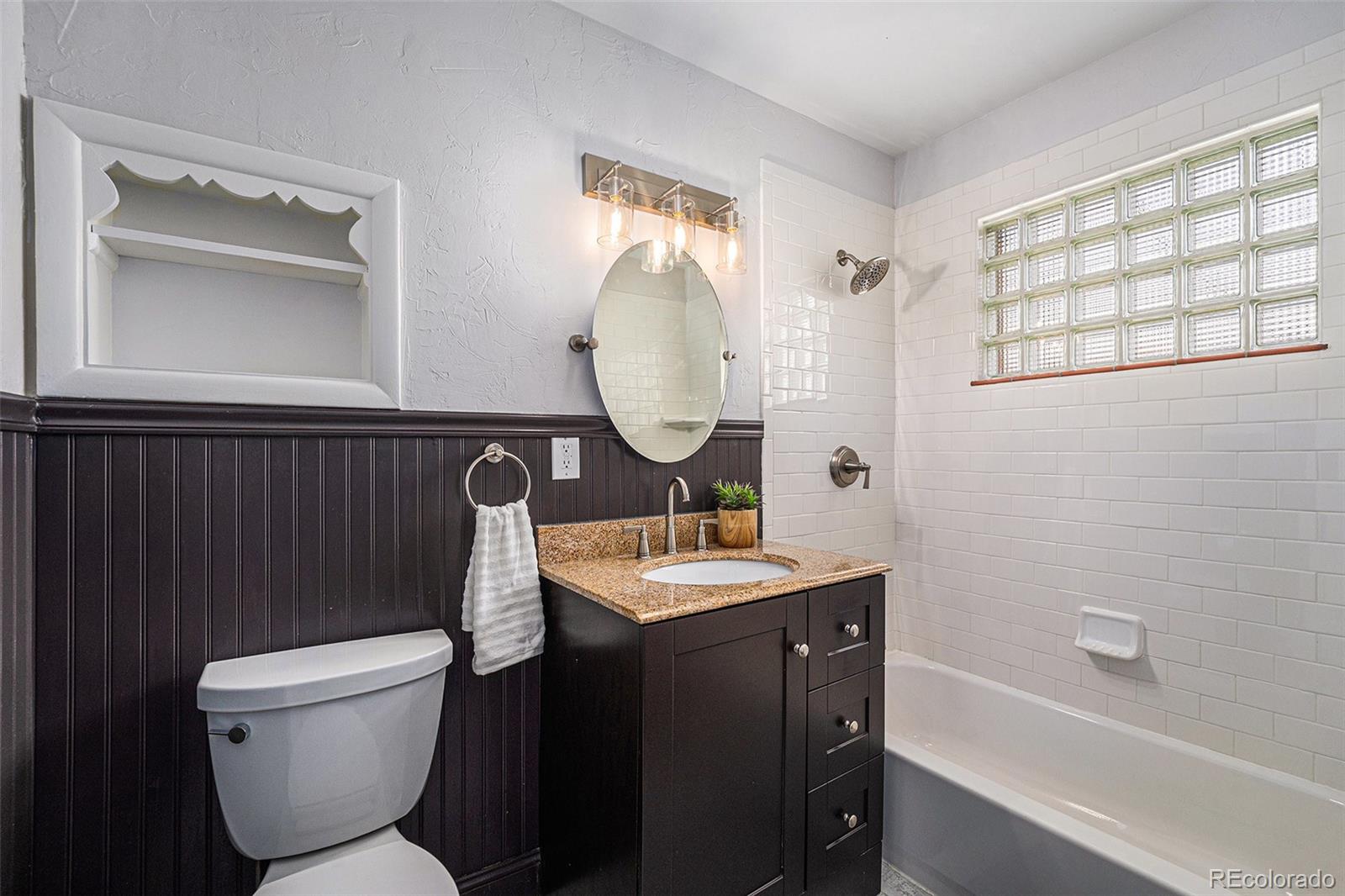 MLS Image #23 for 1865 s logan street,denver, Colorado