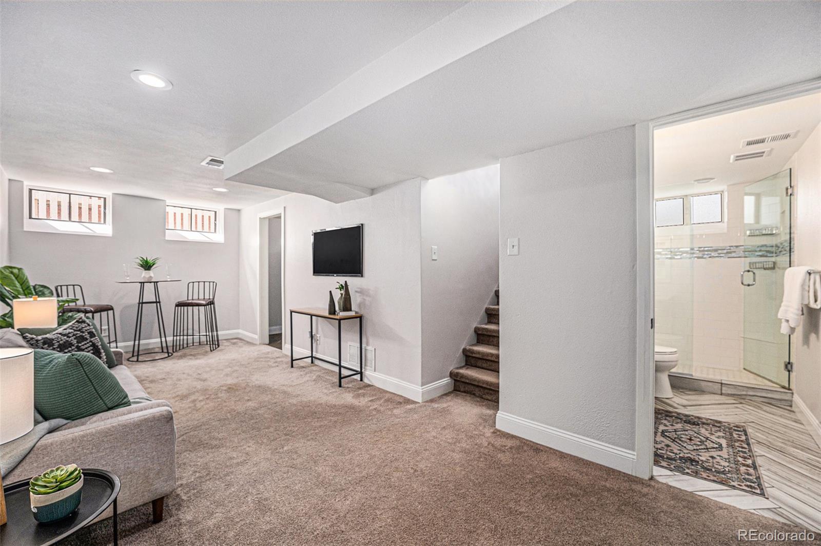 MLS Image #24 for 1865 s logan street,denver, Colorado