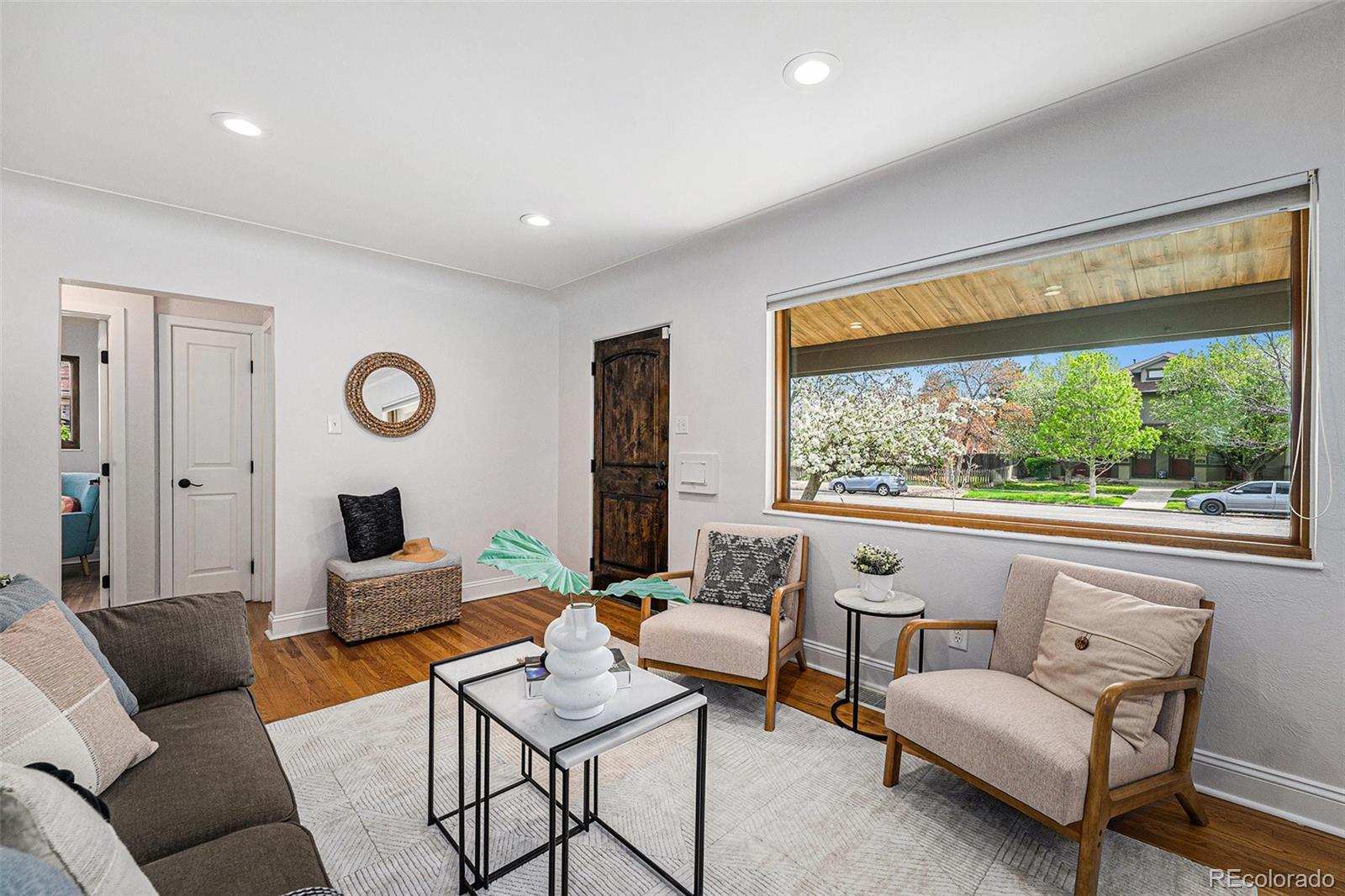 MLS Image #4 for 1865 s logan street,denver, Colorado