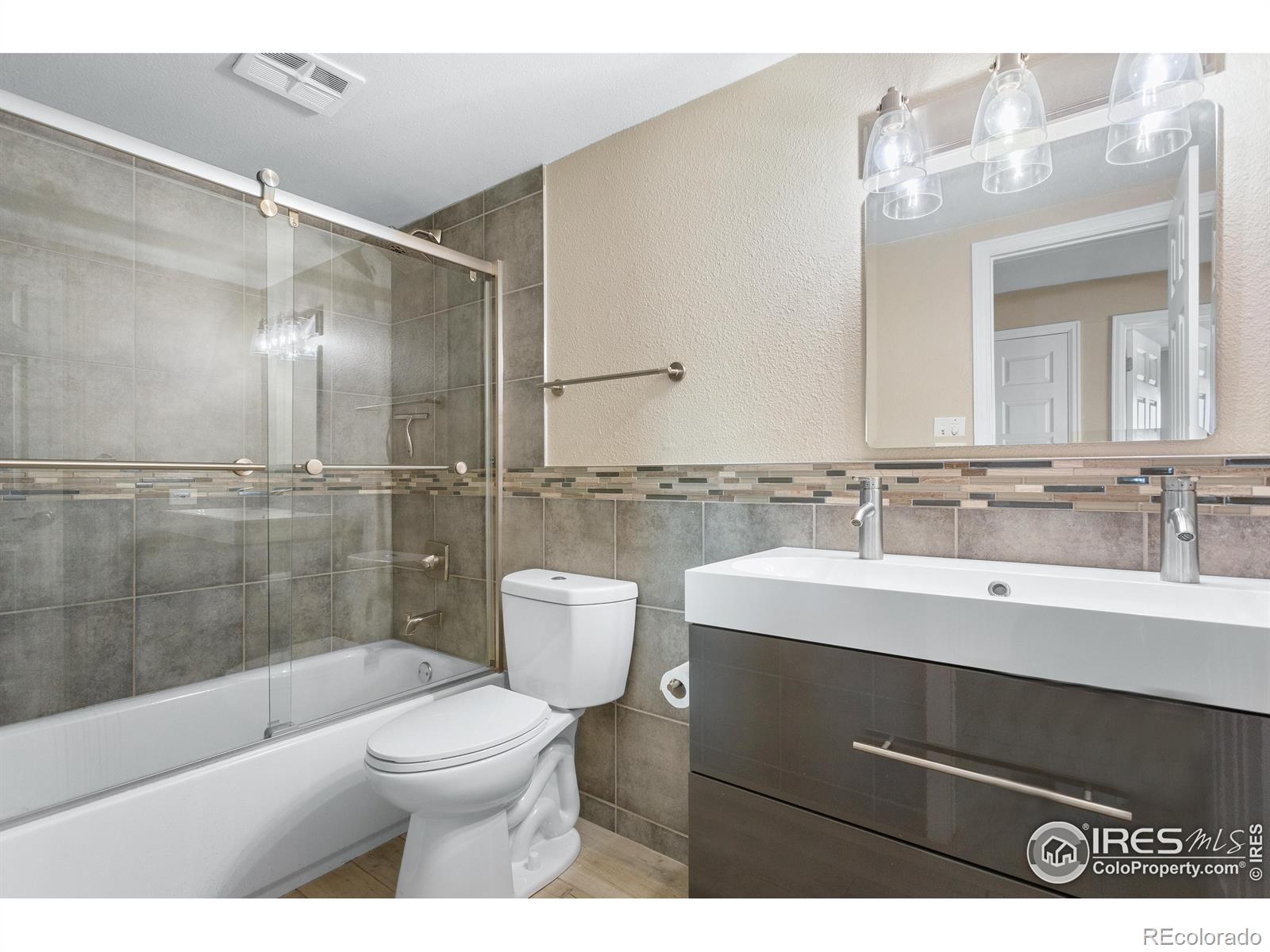 MLS Image #12 for 1350  josephine street,denver, Colorado