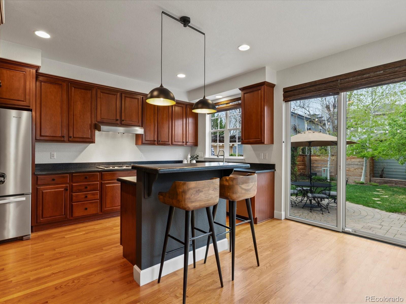 MLS Image #10 for 2880  emporia court,denver, Colorado