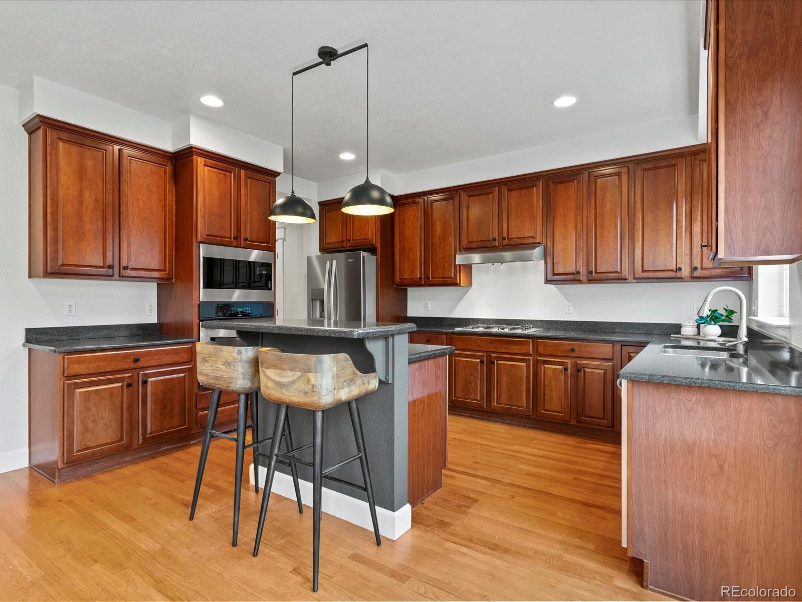 MLS Image #11 for 2880  emporia court,denver, Colorado