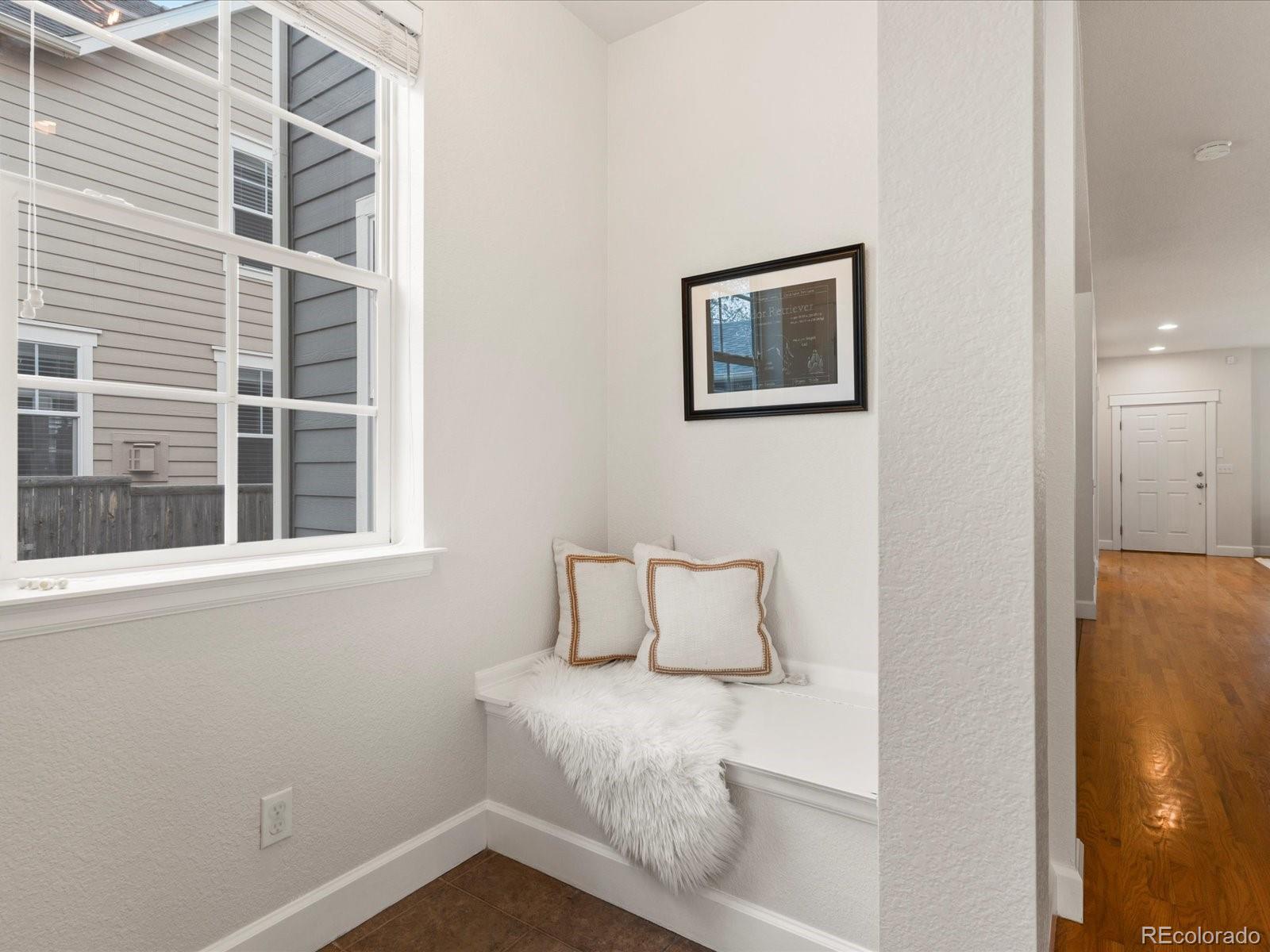 MLS Image #15 for 2880  emporia court,denver, Colorado