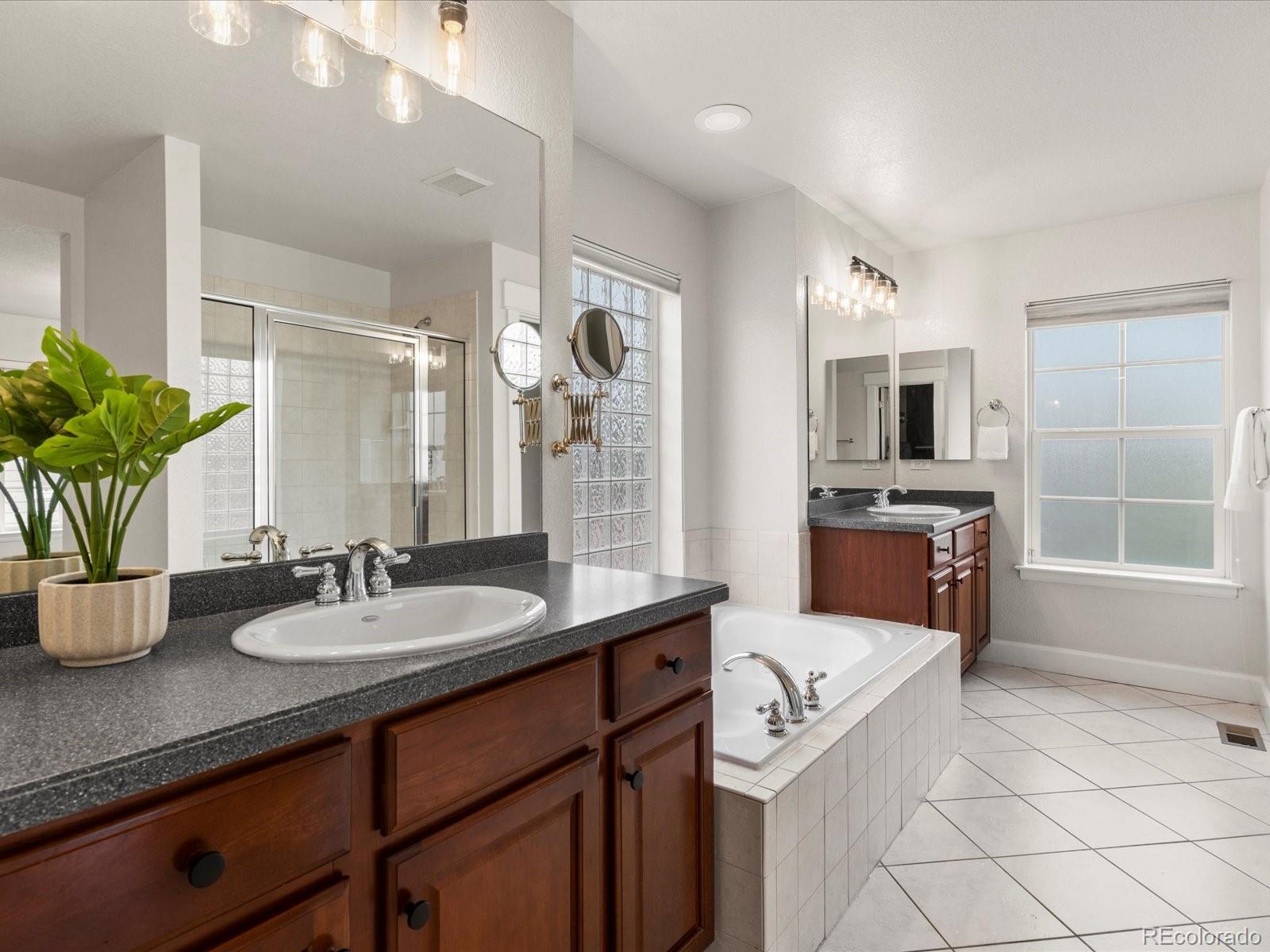 MLS Image #21 for 2880  emporia court,denver, Colorado
