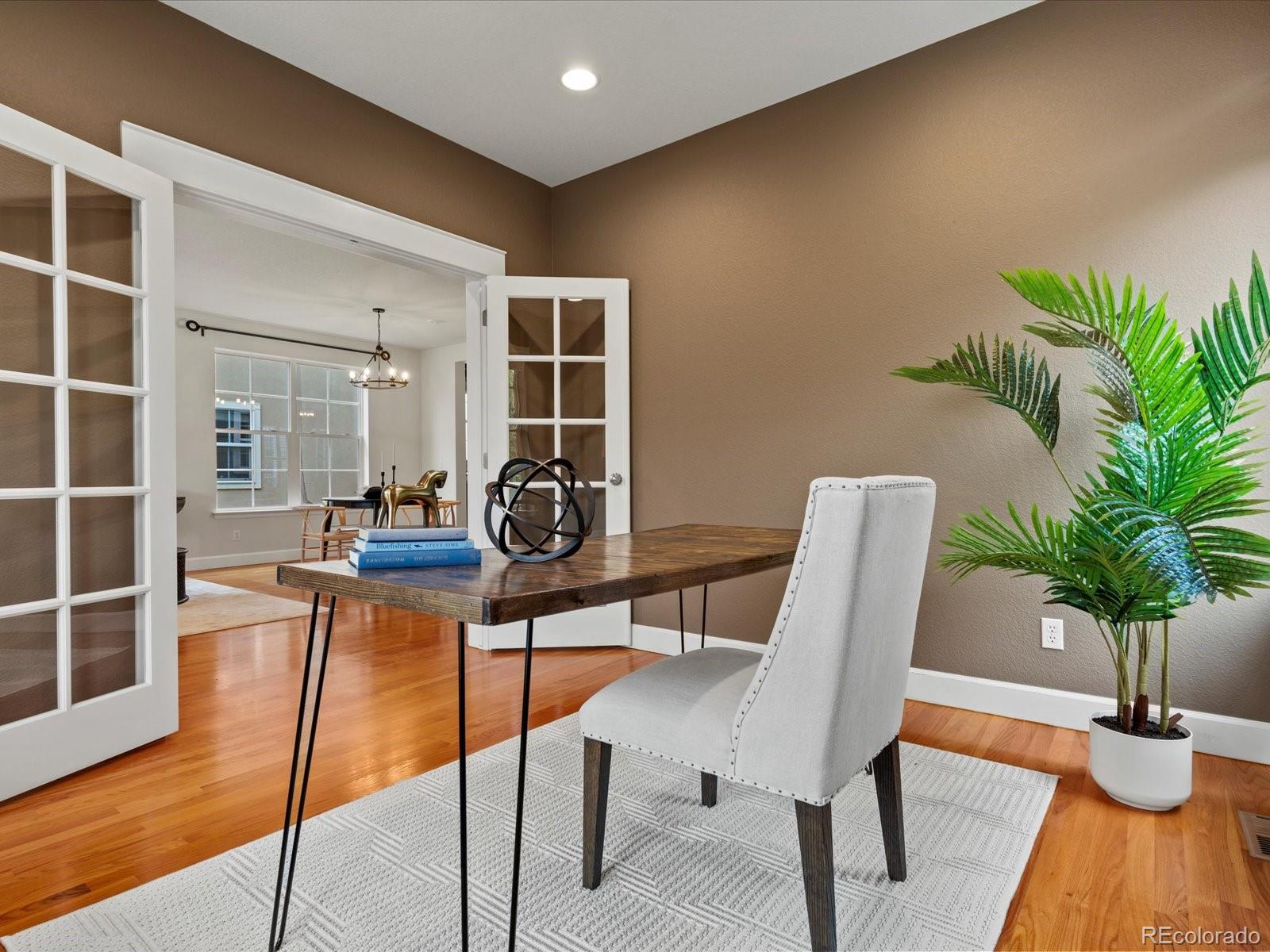 MLS Image #7 for 2880  emporia court,denver, Colorado