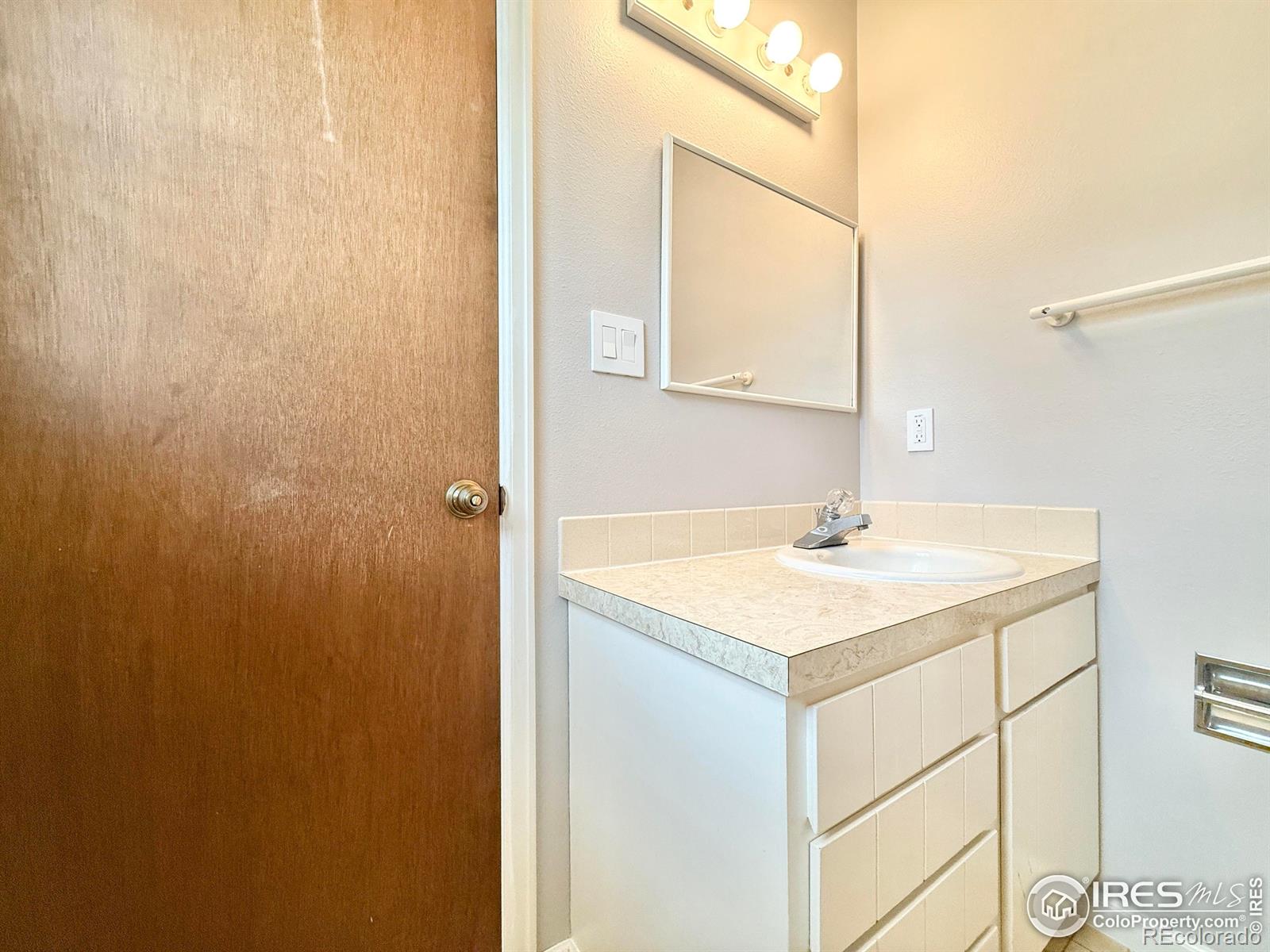 MLS Image #11 for 1909  12th street,greeley, Colorado