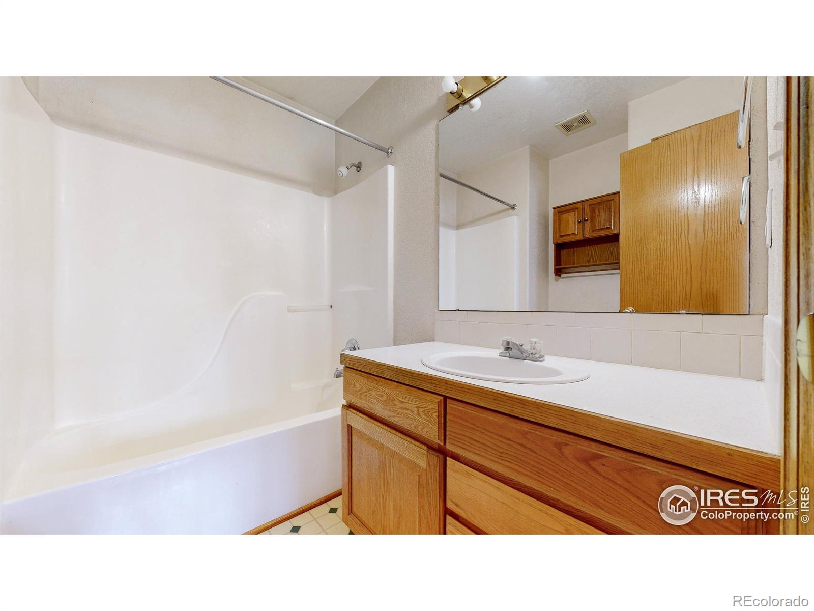 MLS Image #15 for 313 e iowa avenue,berthoud, Colorado